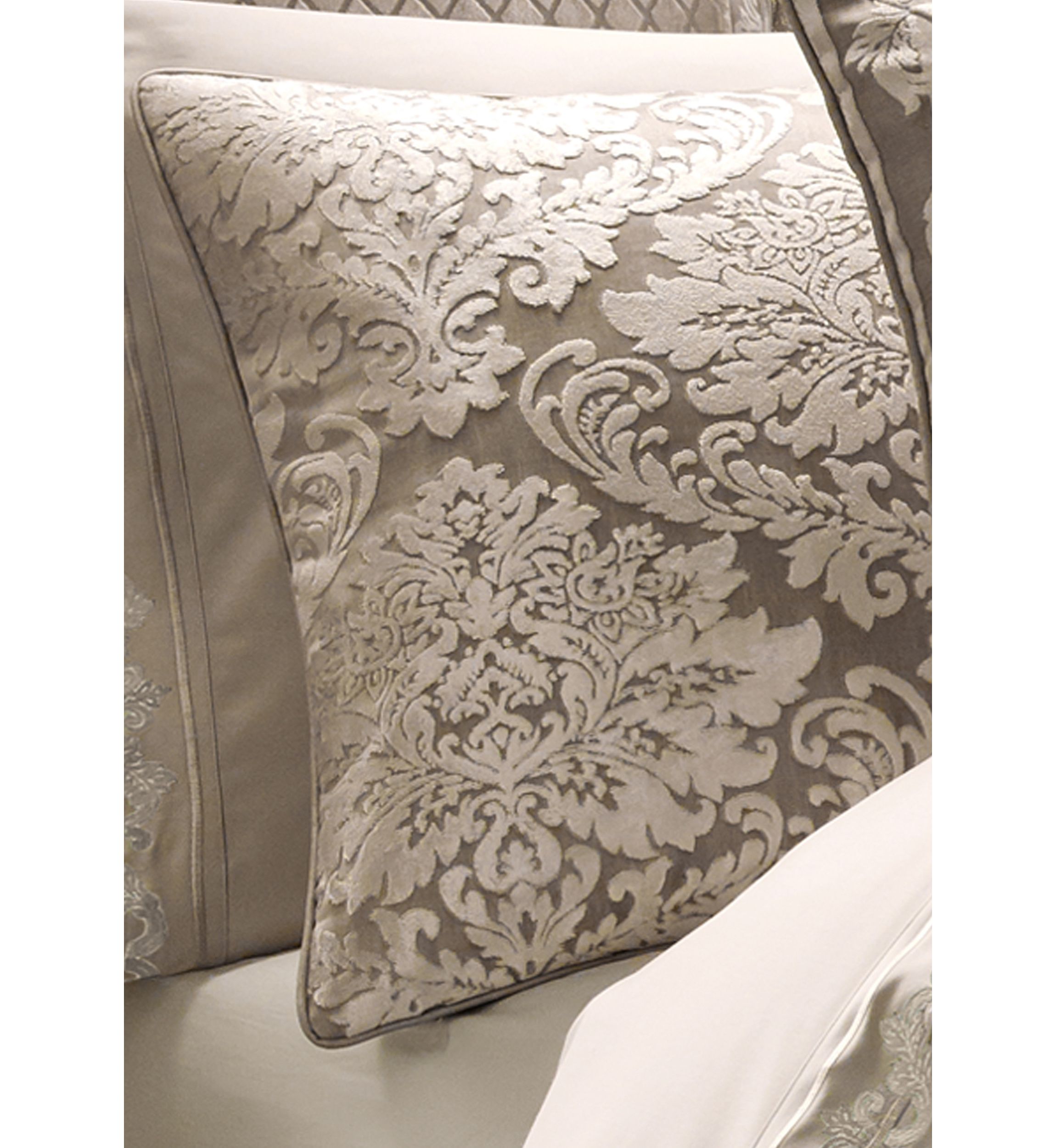 Bel Air 4pc. Comforter Set