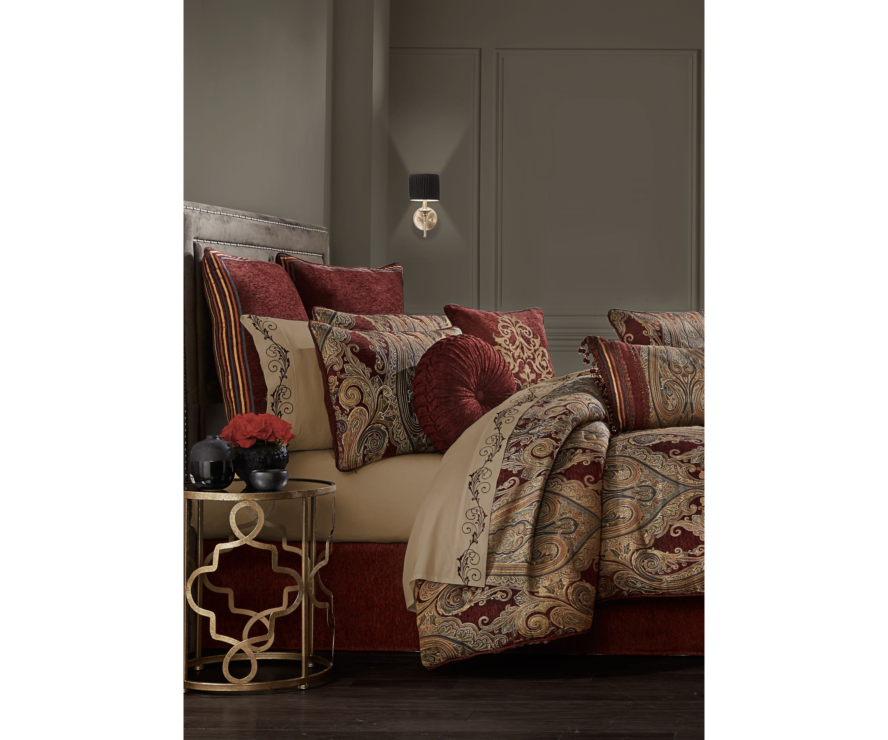 Garnet 4pc. Comforter Set