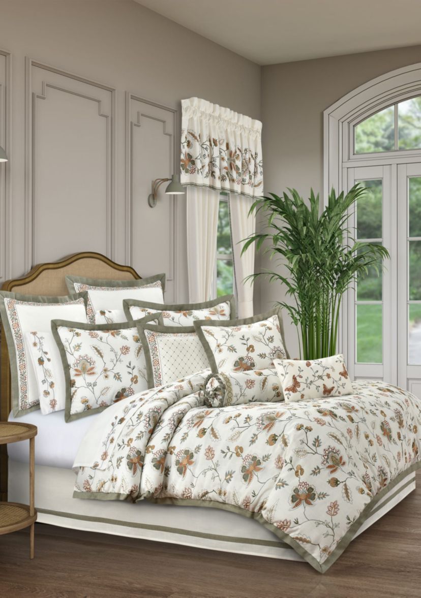 Athena 4pc. Comforter Set