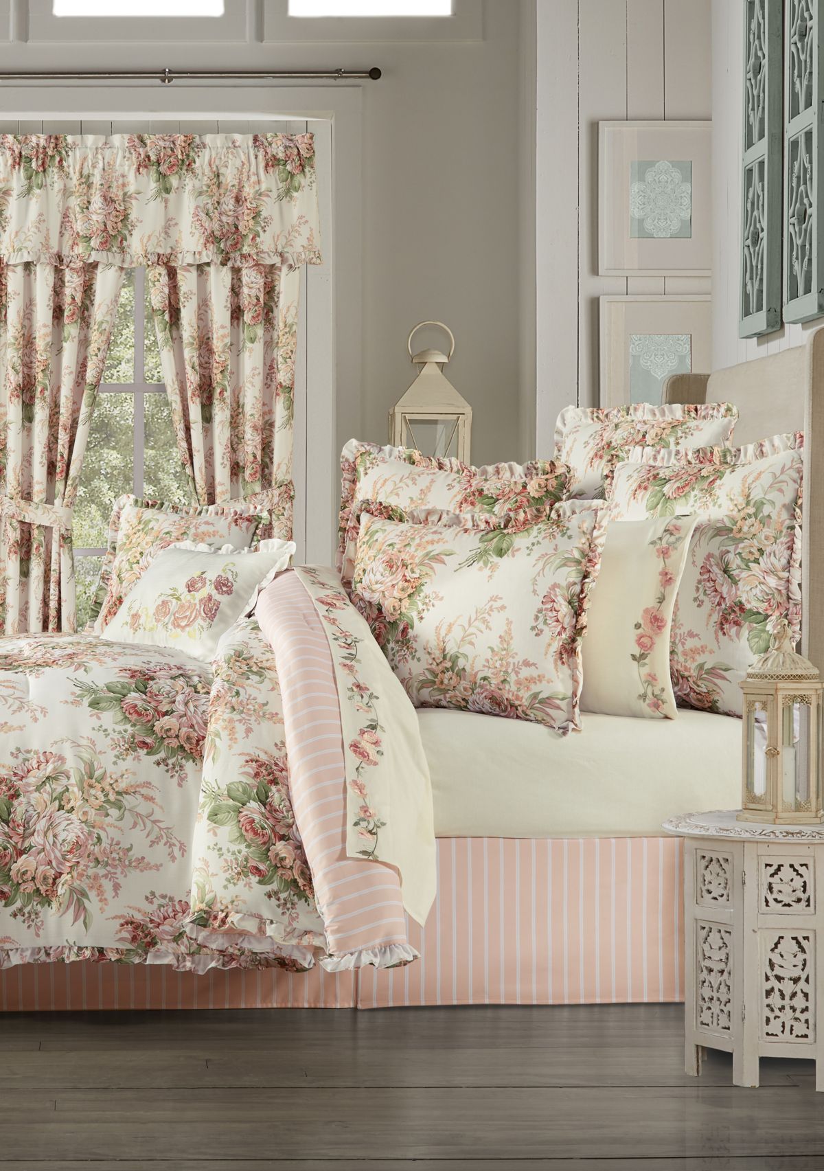 Estelle 4pc. Comforter Set