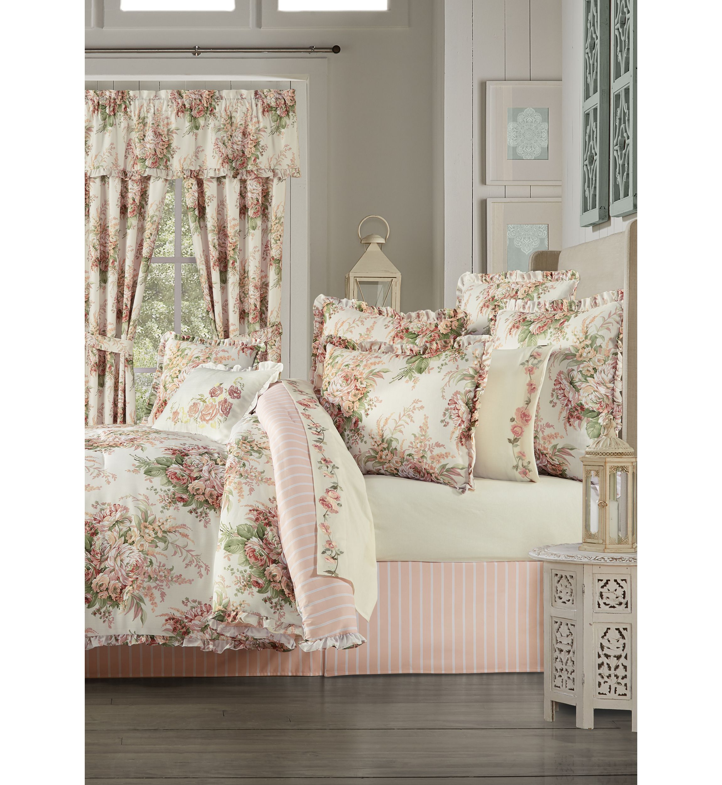 Estelle 4pc. Comforter Set