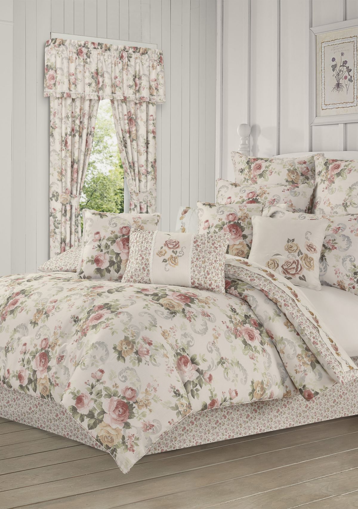 Chablis 4pc. Comforter Set