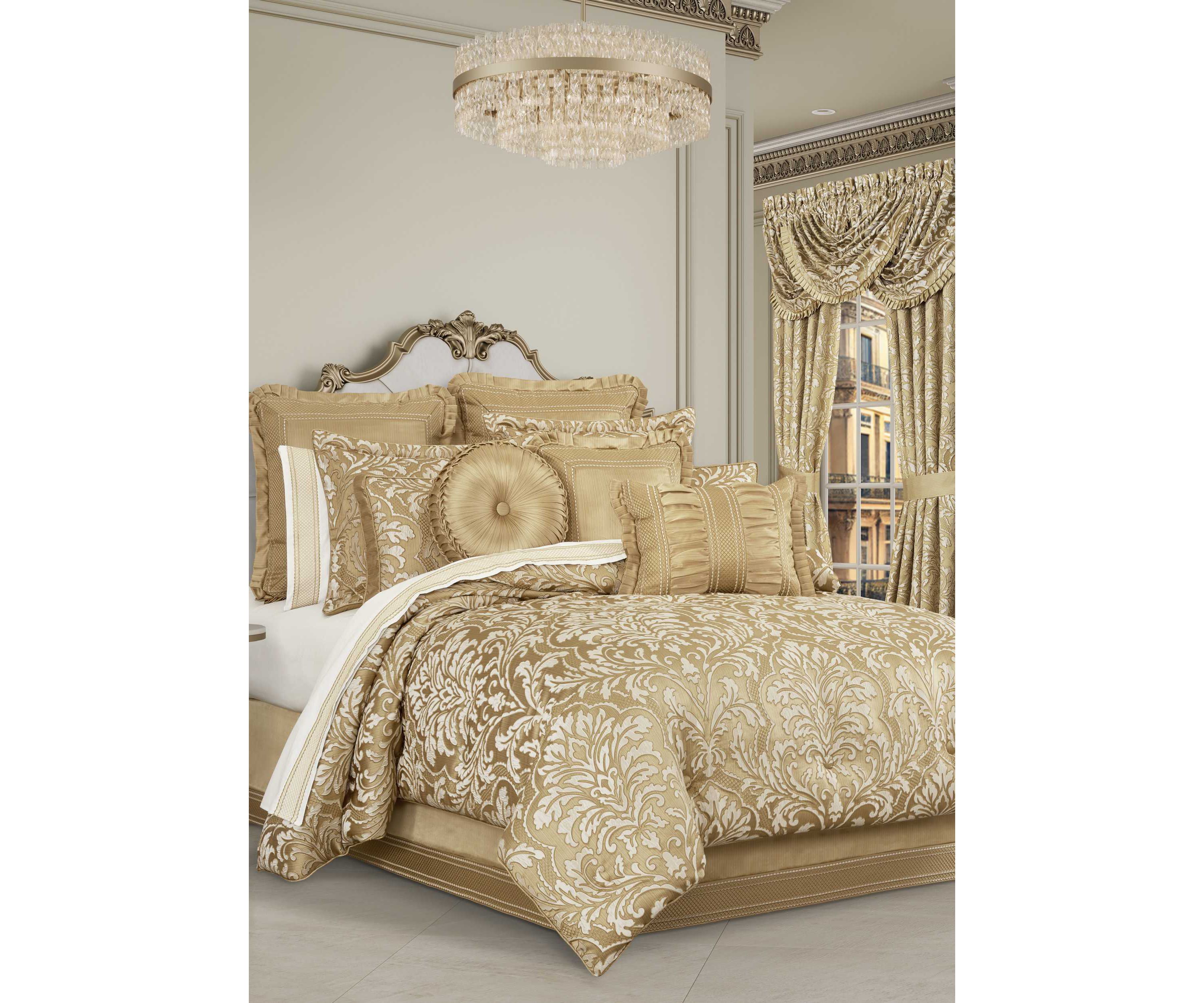 Aurelia 4pc. Comforter Set
