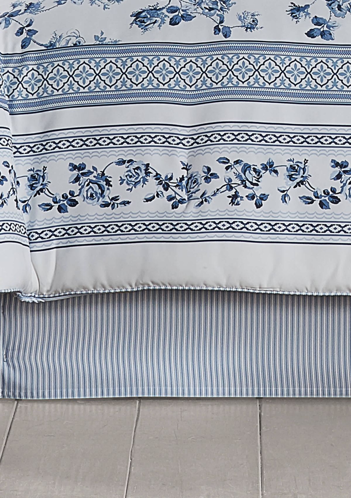 Rialto 4pc. Comforter Set