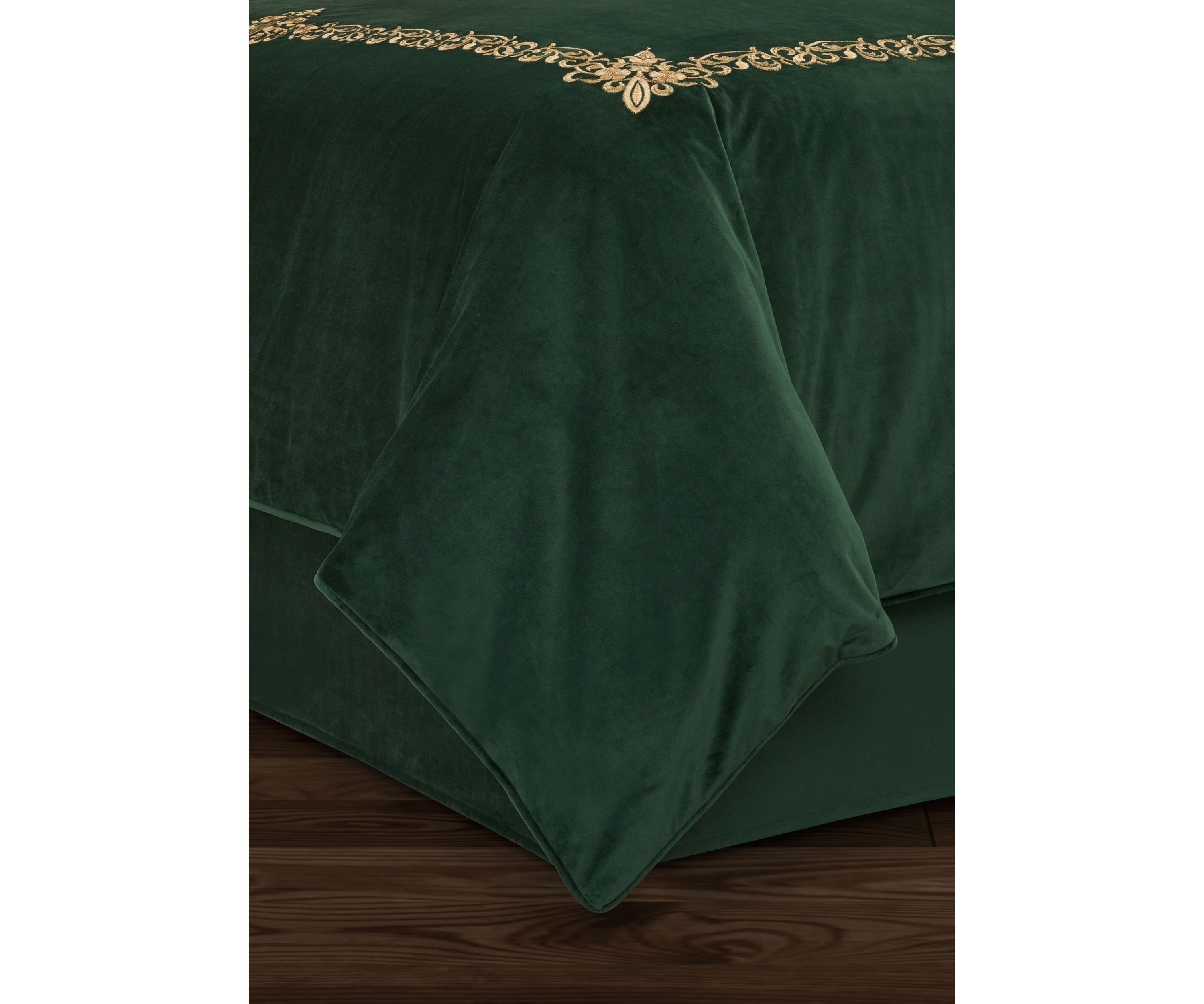 Noelle Bedskirt