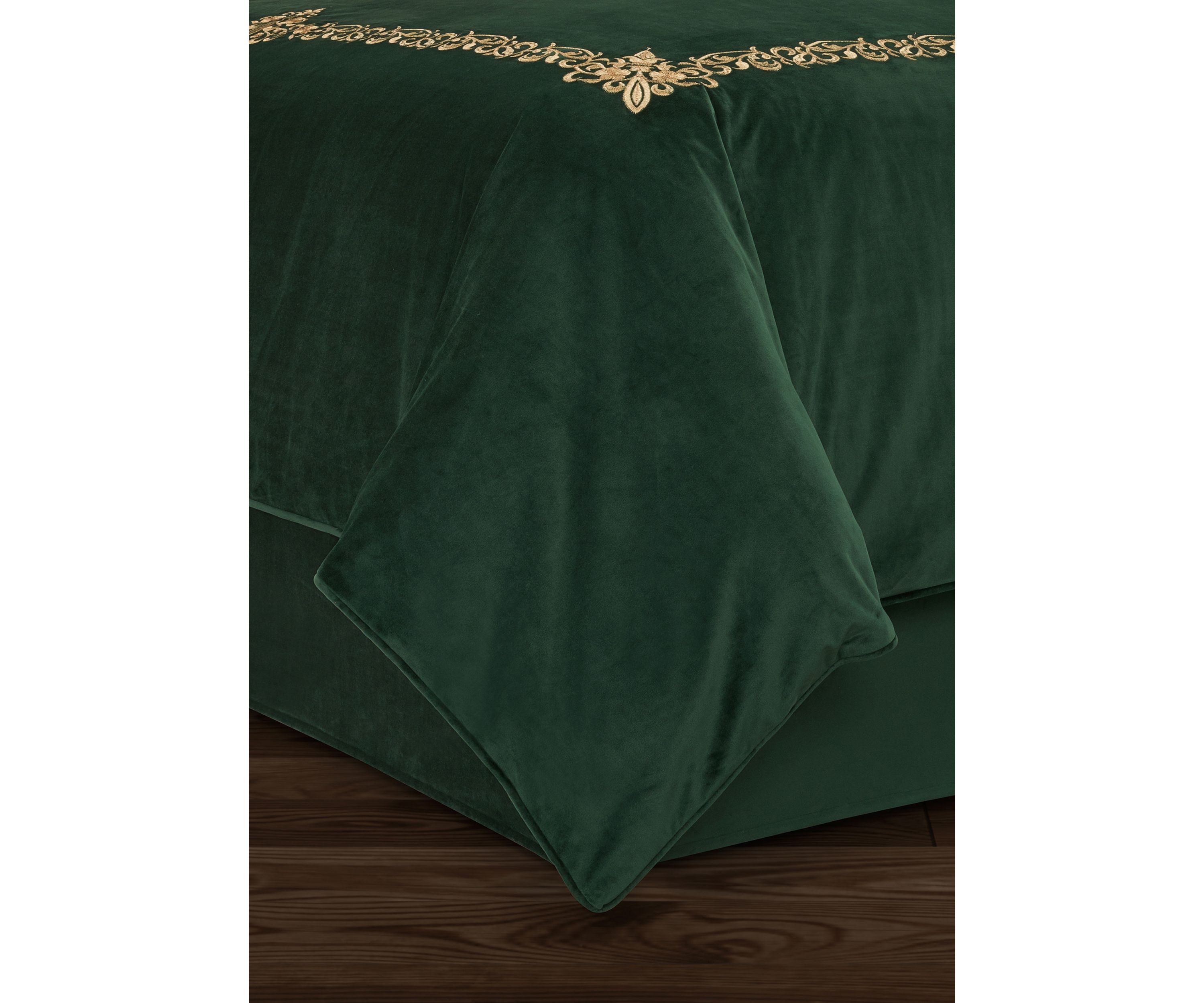 Noelle Bedskirt
