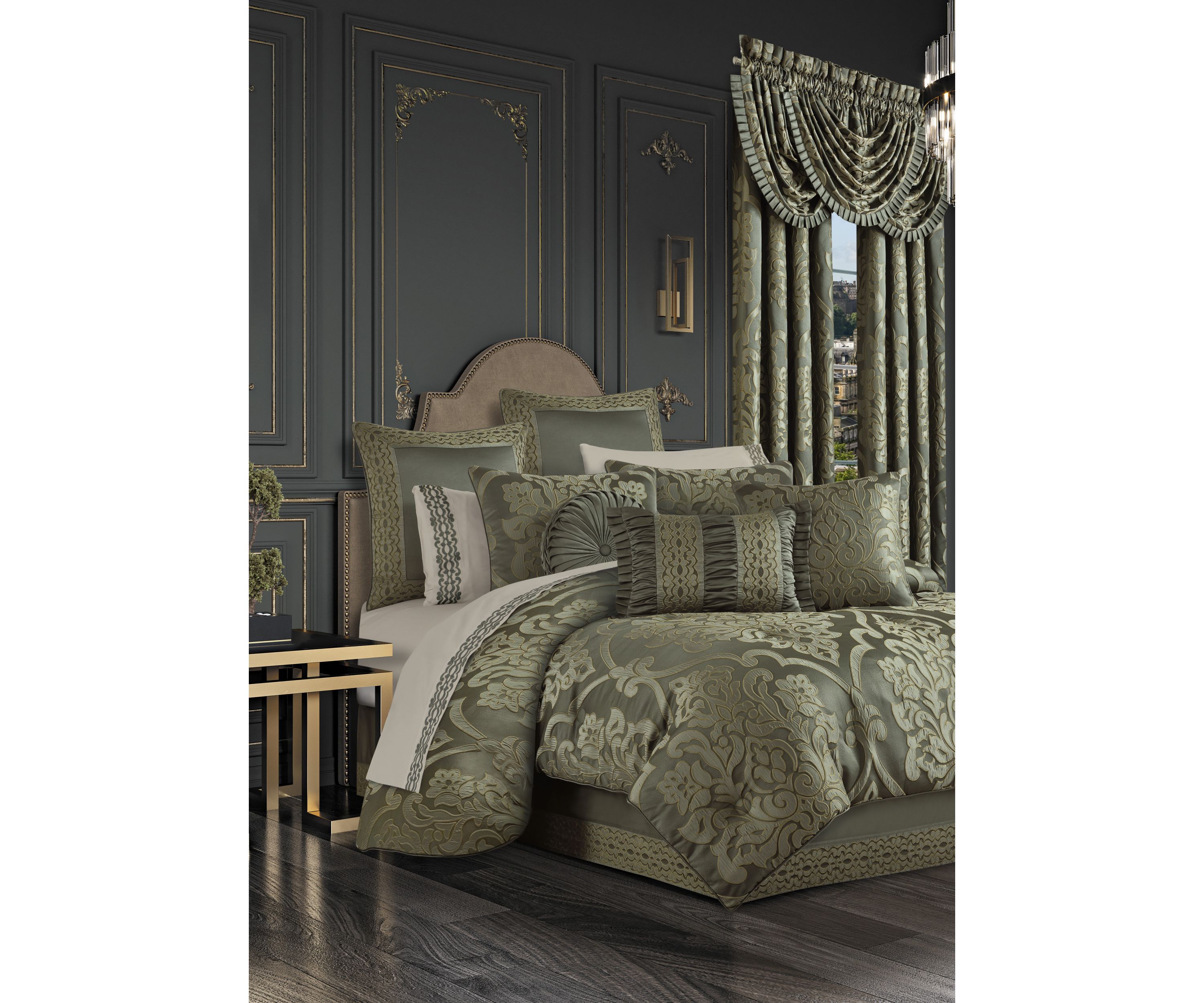Santino 4pc. Comforter Set
