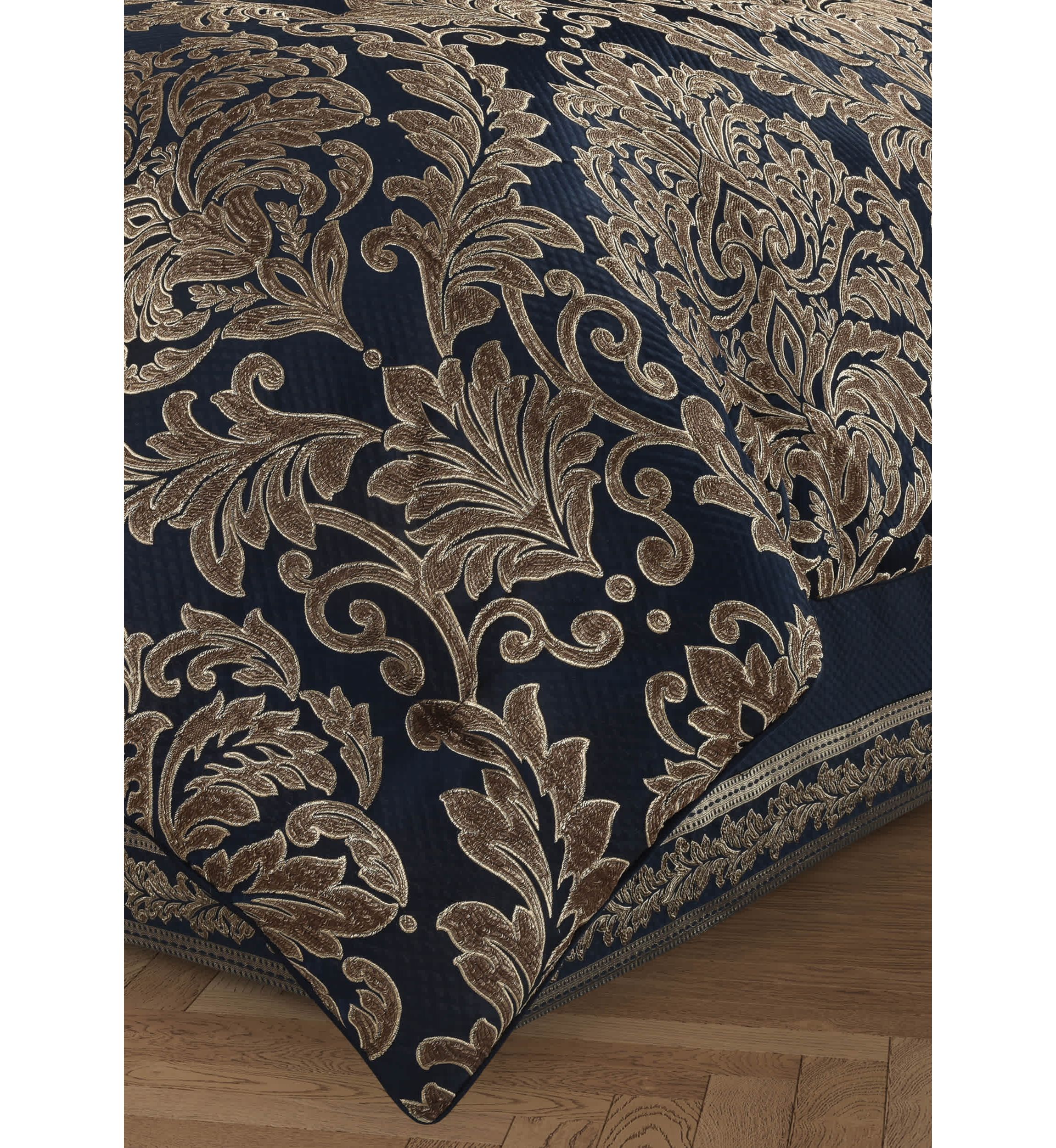 Monte Carlo 4pc. Comforter Set