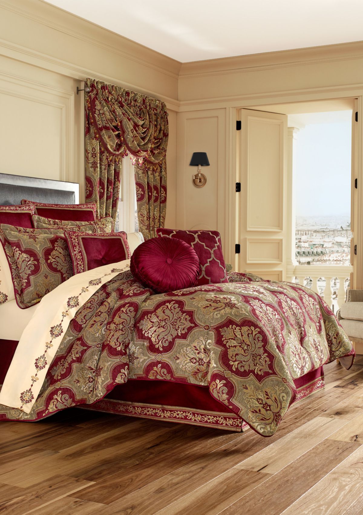 Maribella 4 Piece Comforter Set