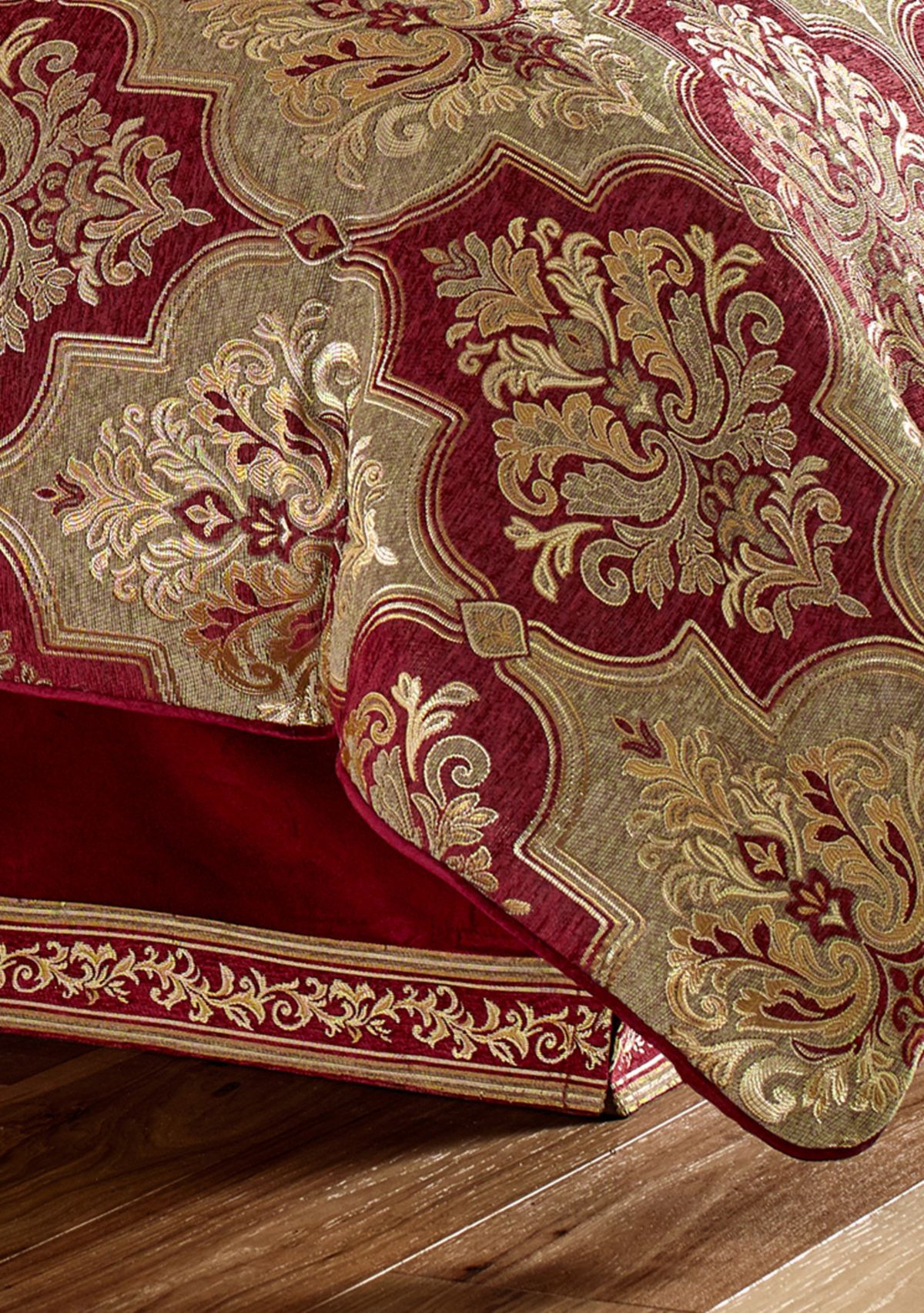 Maribella 4 Piece Comforter Set