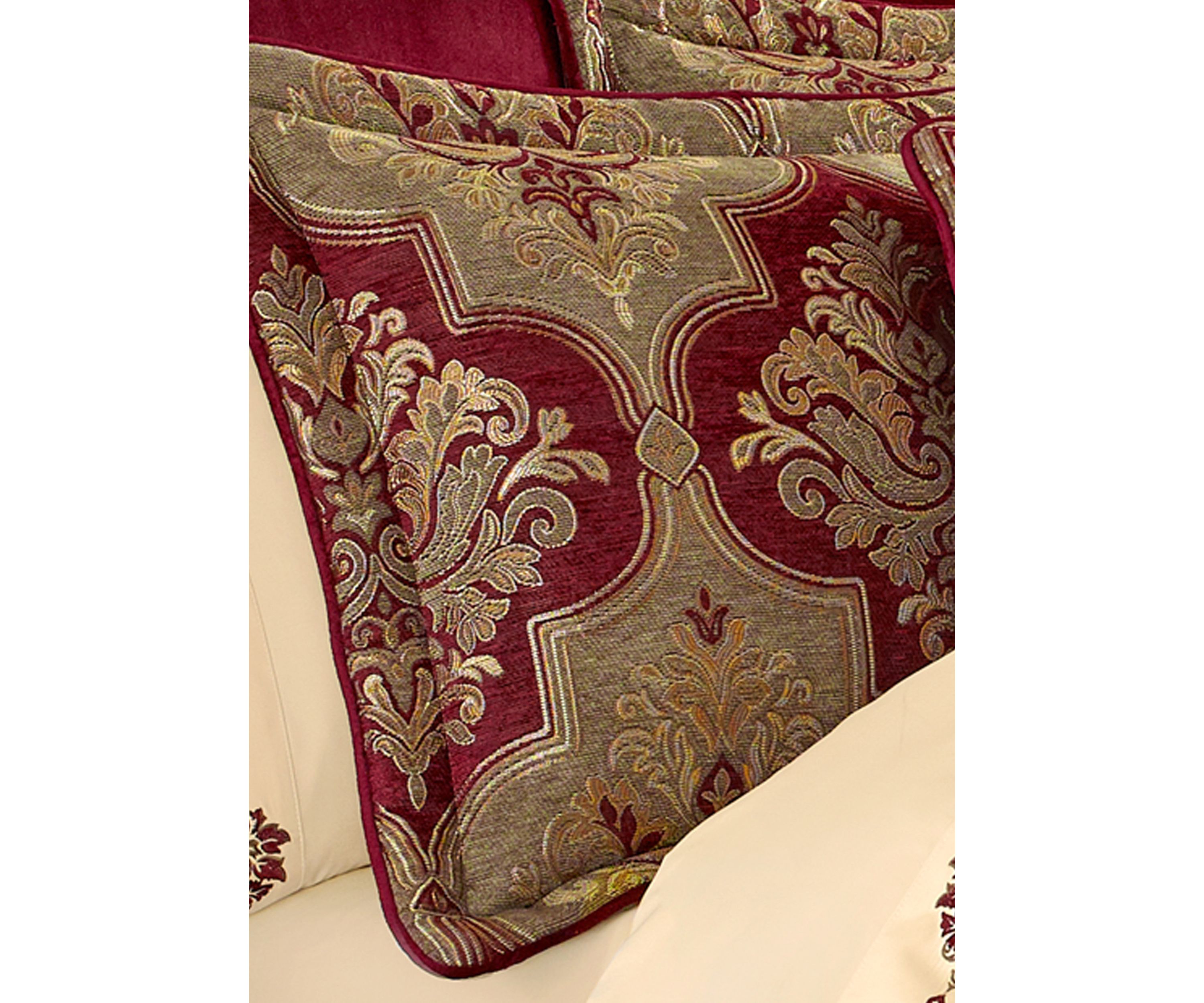 Maribella 4 Piece Comforter Set