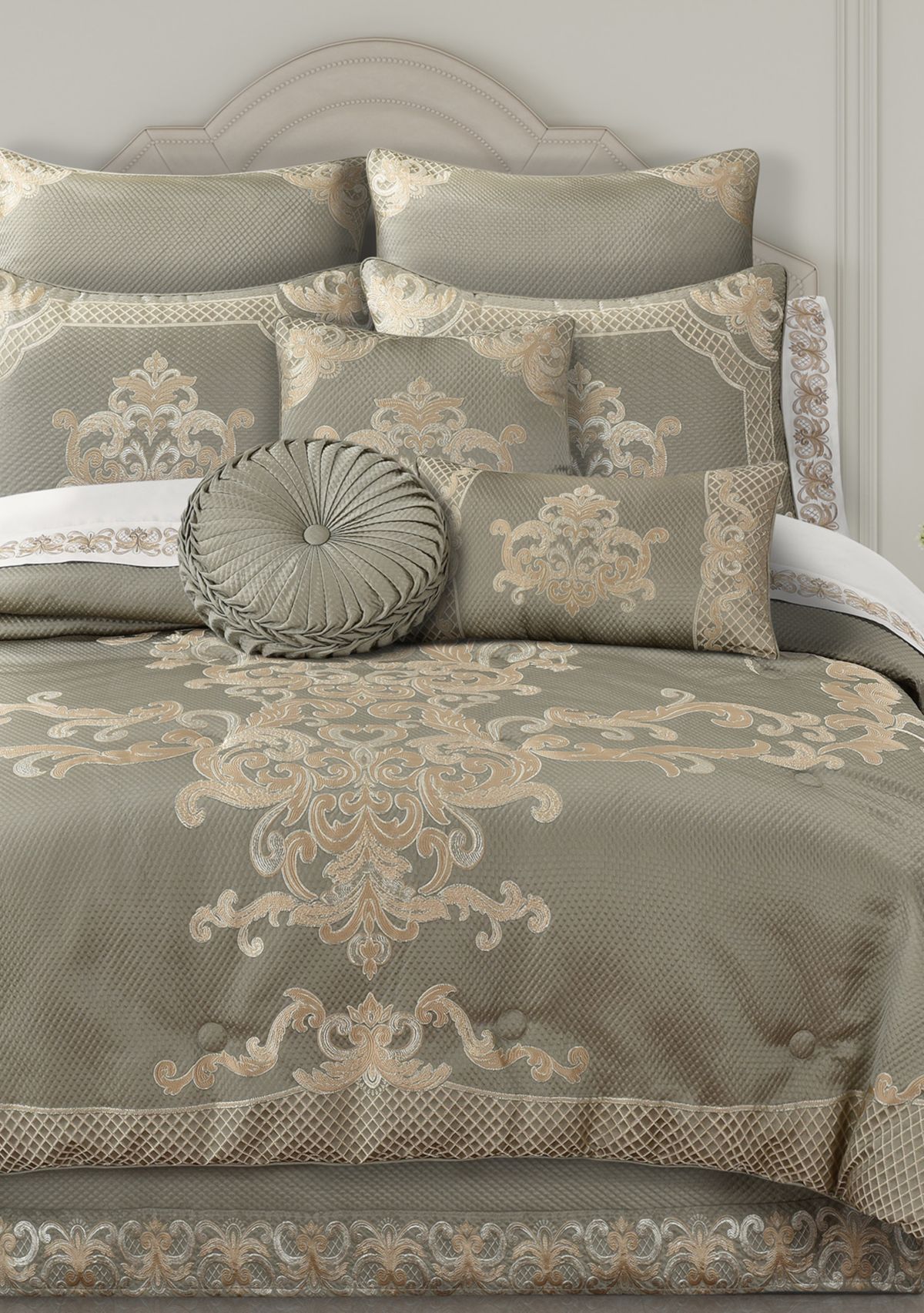 Piazza 4pc. Comforter Set