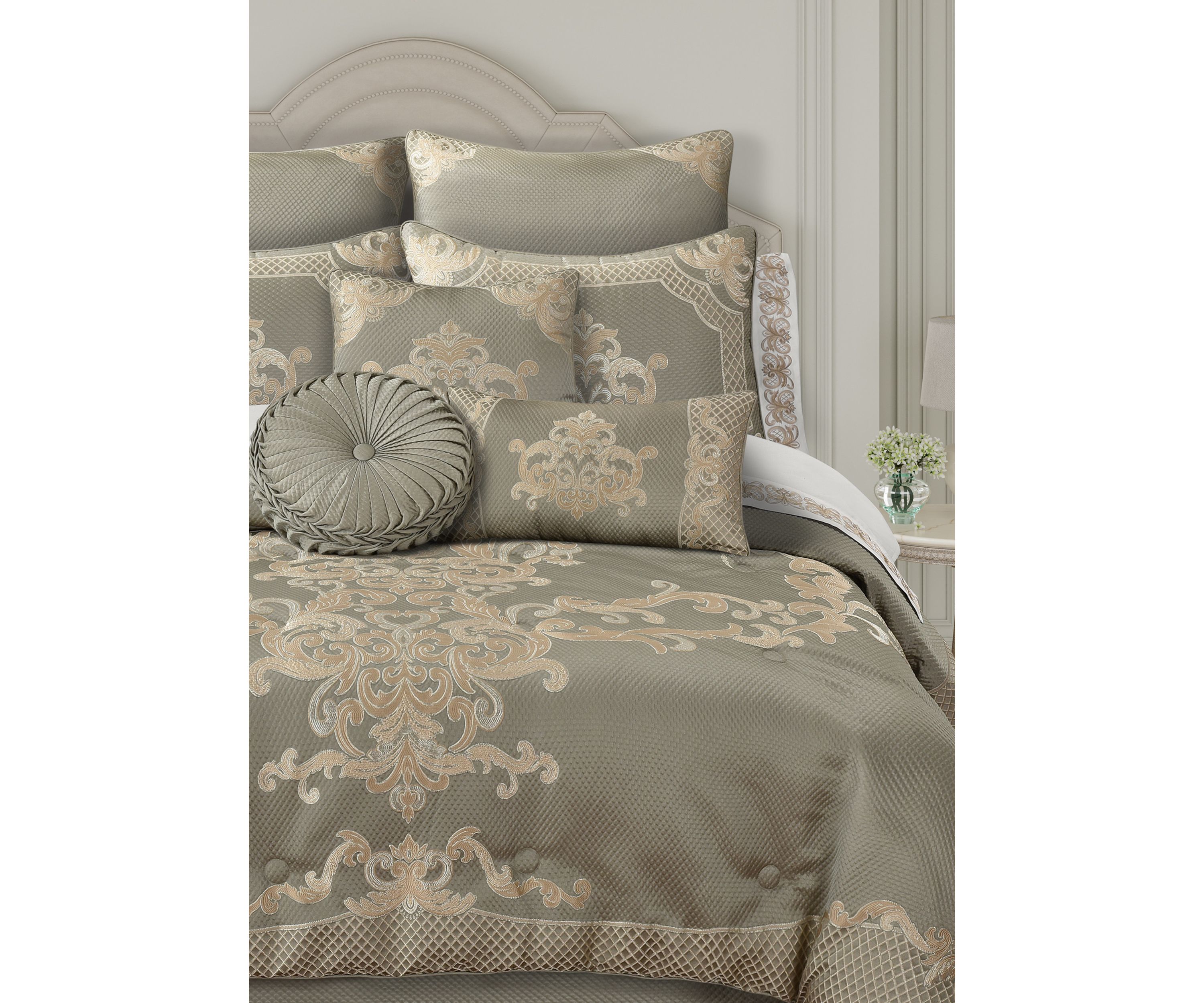 Piazza 4pc. Comforter Set