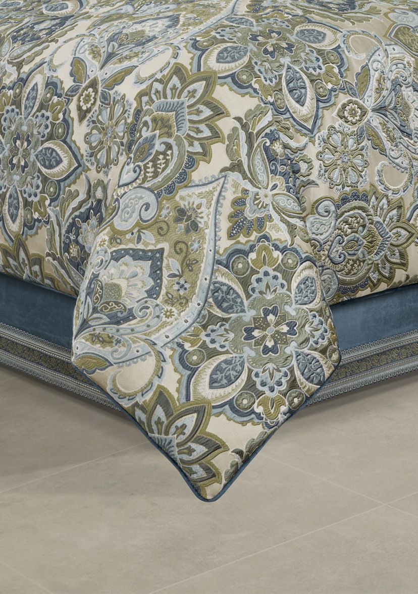Avellino 4-Piece Comforter Set