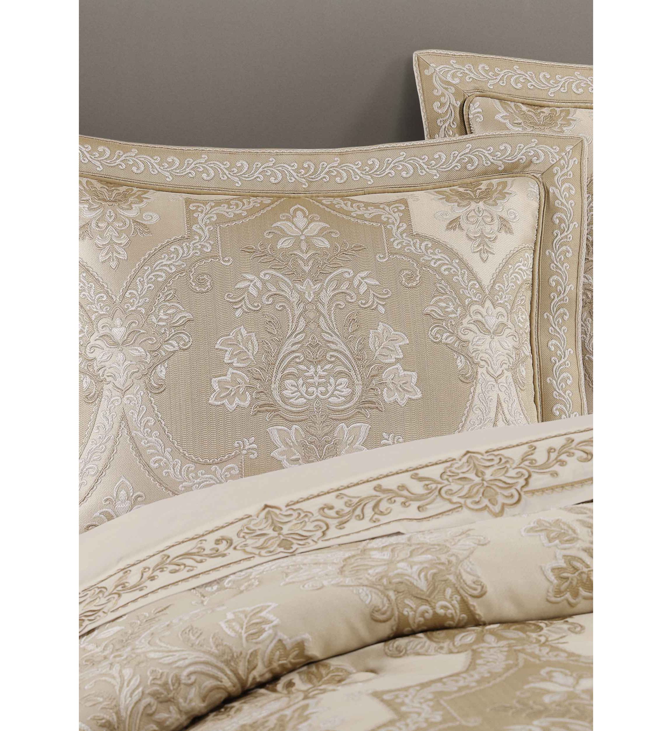 Sondra 4pc. Comforter Set