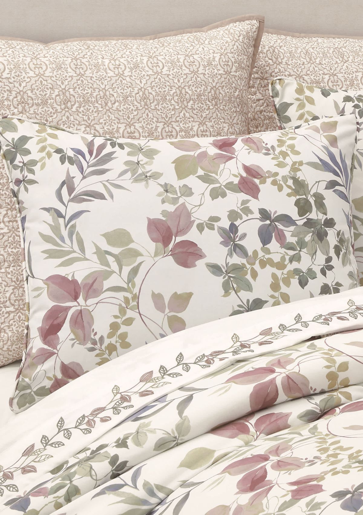 Rosewood 4pc. Comforter Set