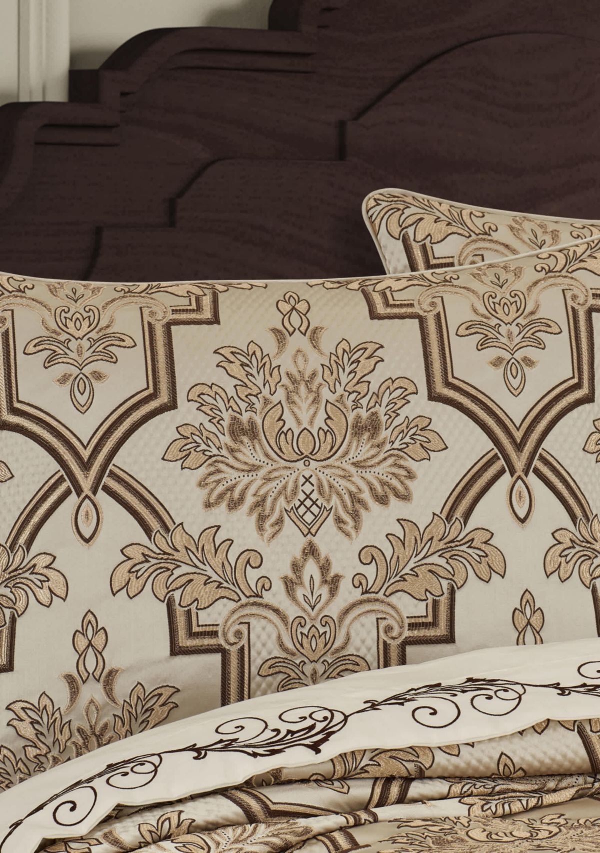 Gold Coast 4pc. Comforter Set