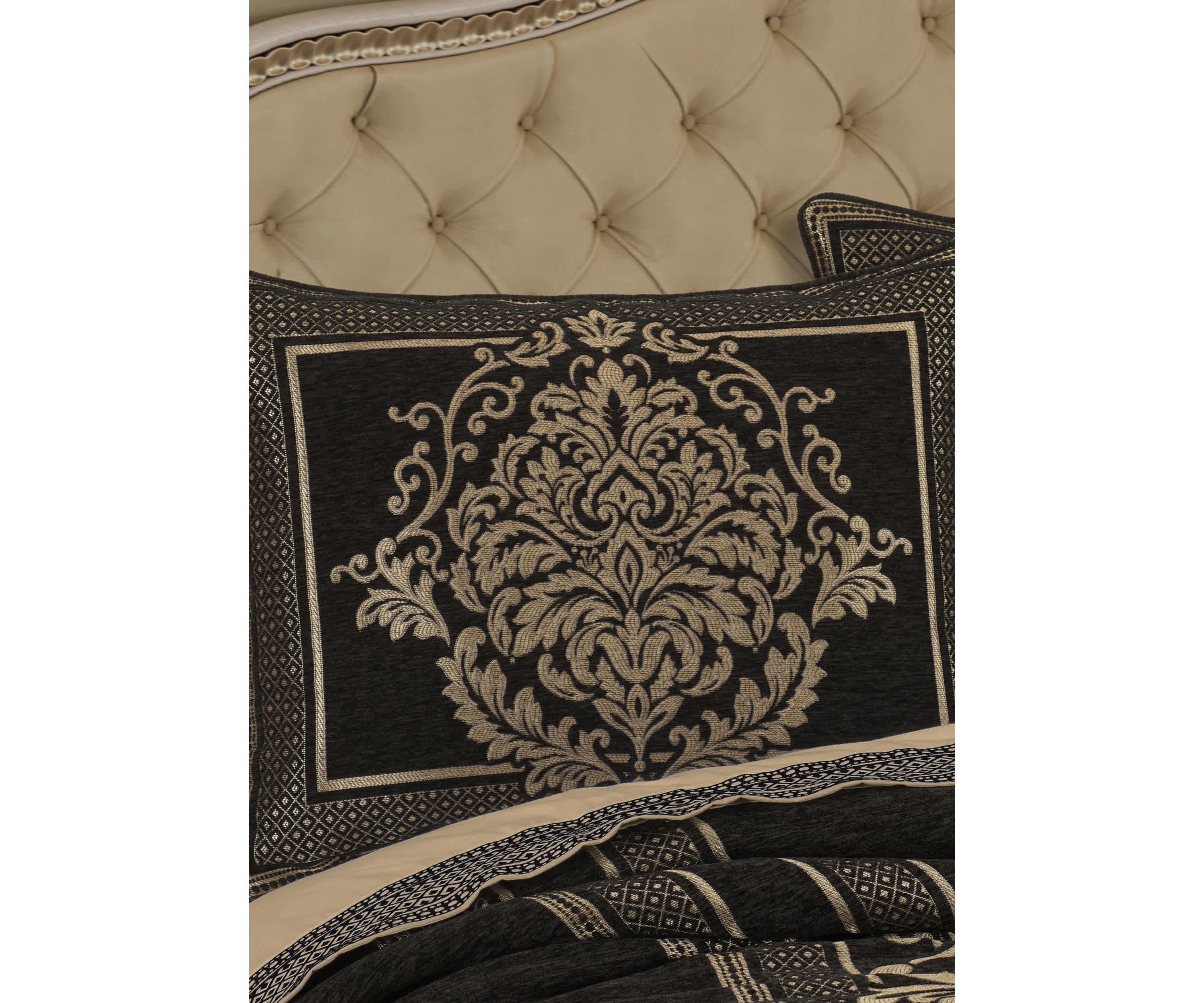 Laurenza 4pc. Comforter Set