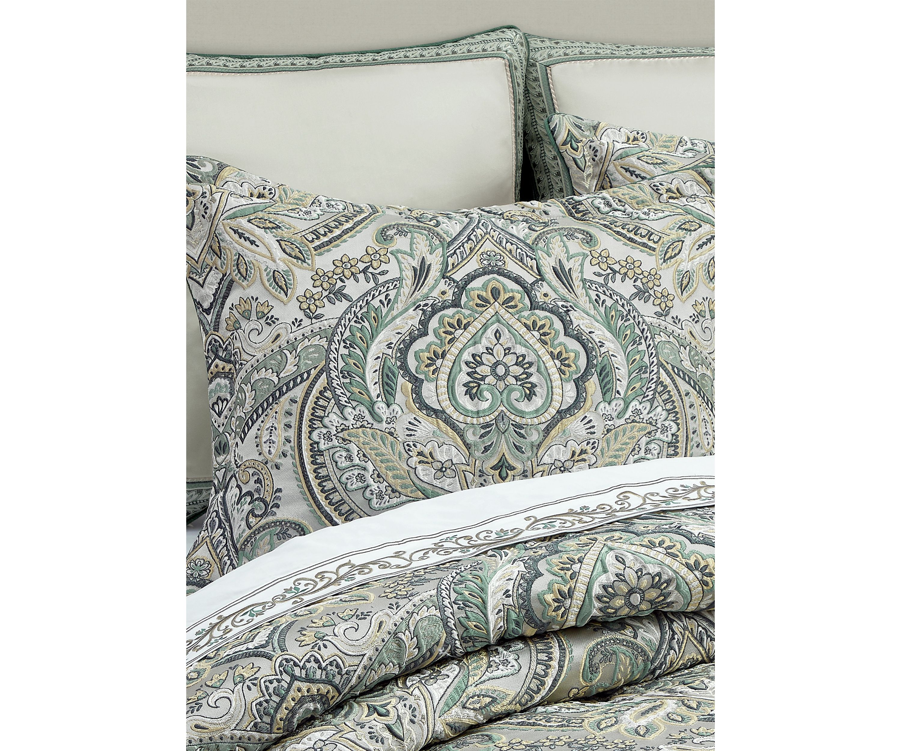 Nico 4 Piece Comforter Set