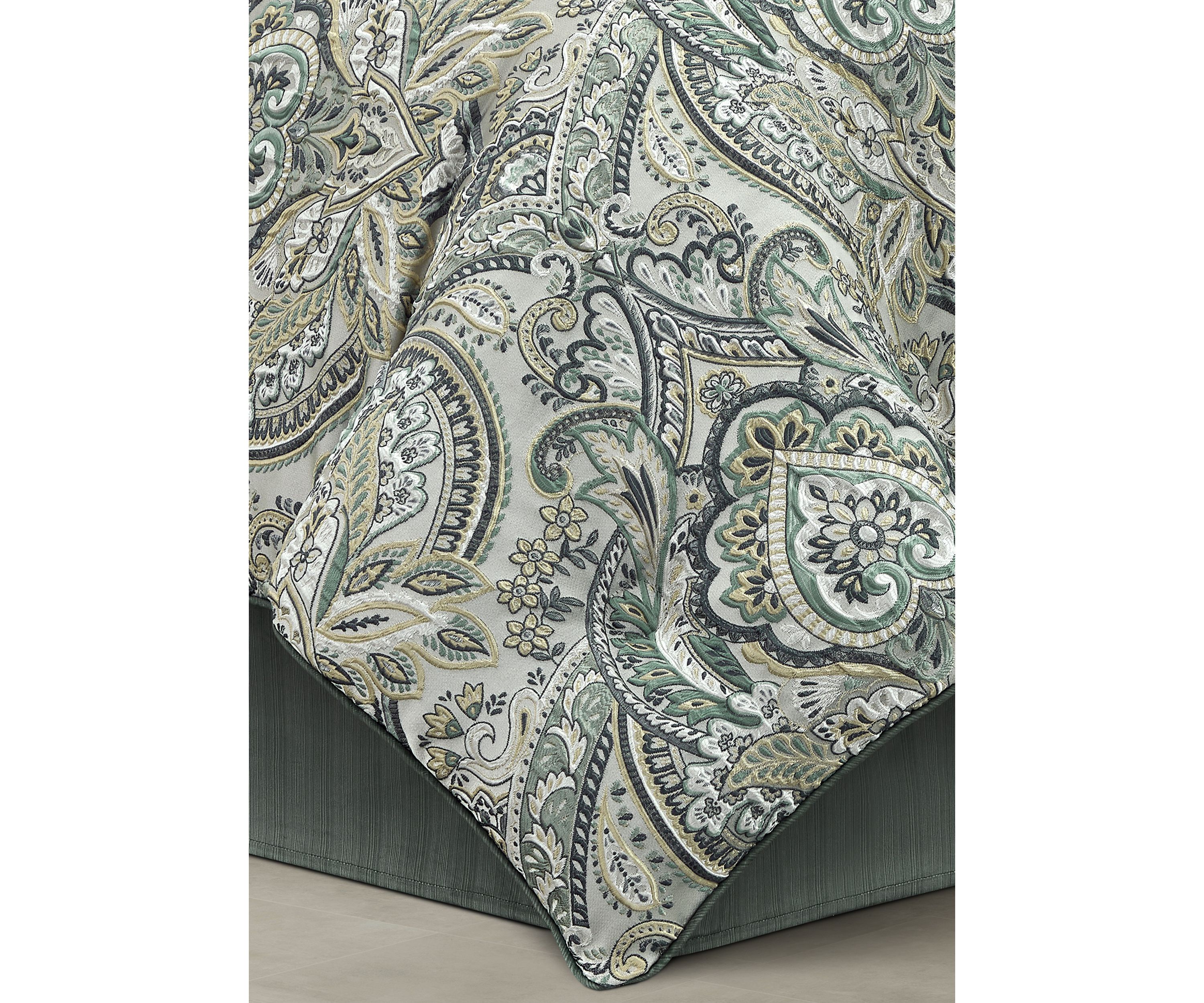 Nico 4 Piece Comforter Set