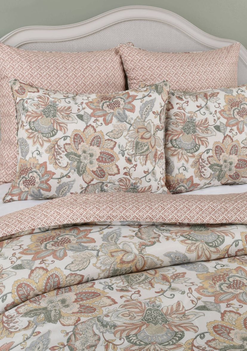 Janessa 4pc. Comforter Set