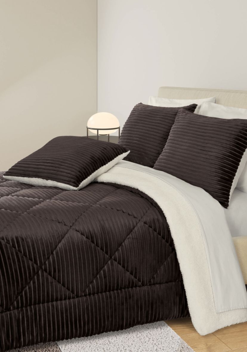 Everett 3pc. Comforter Set