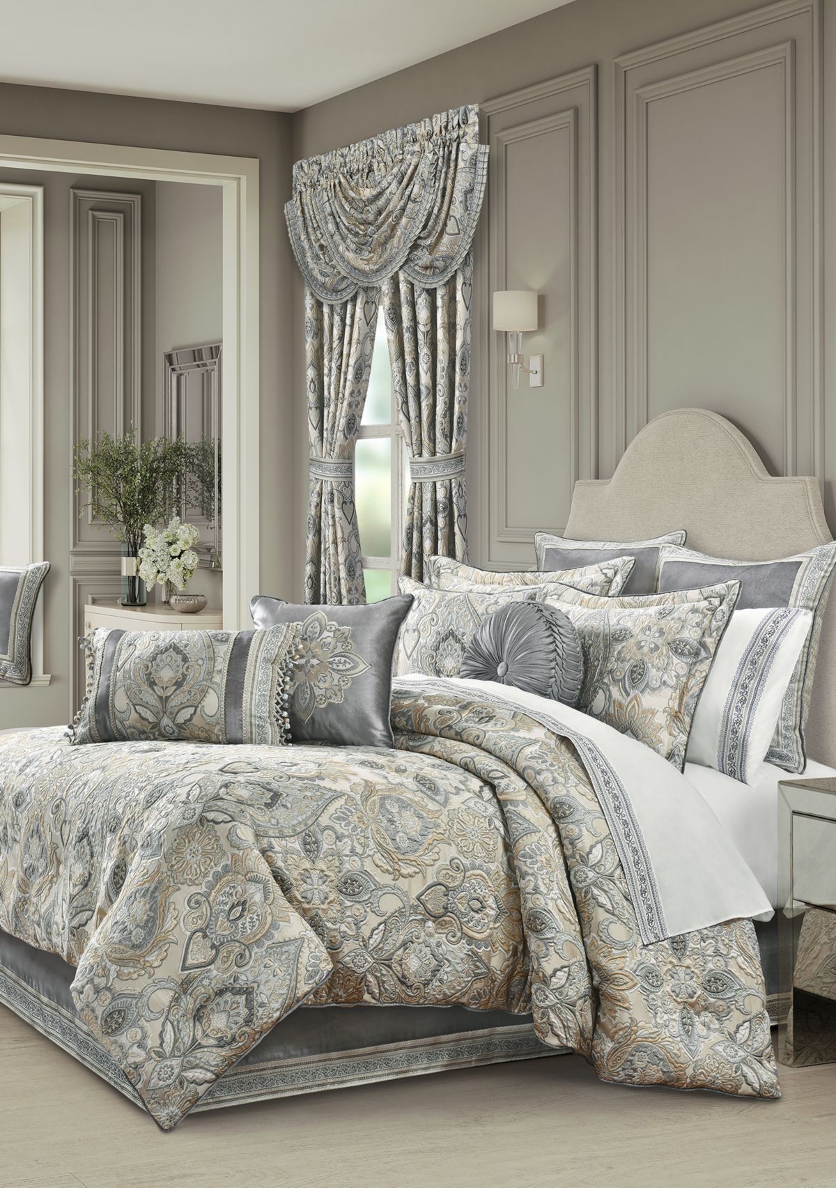 Annabelle 4 Piece Comforter Set
