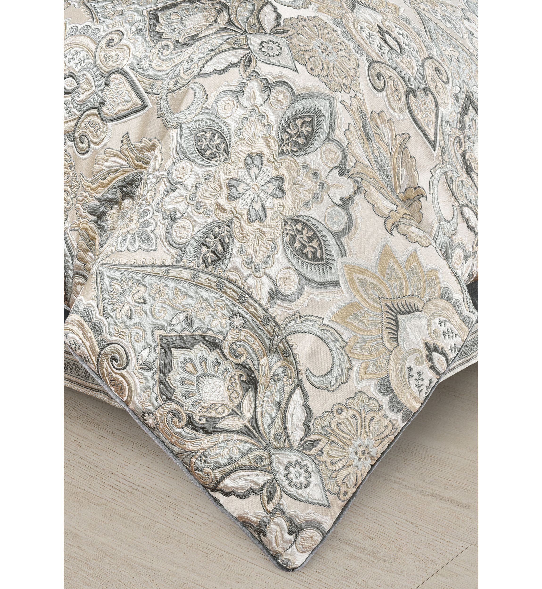 Annabelle 4 Piece Comforter Set