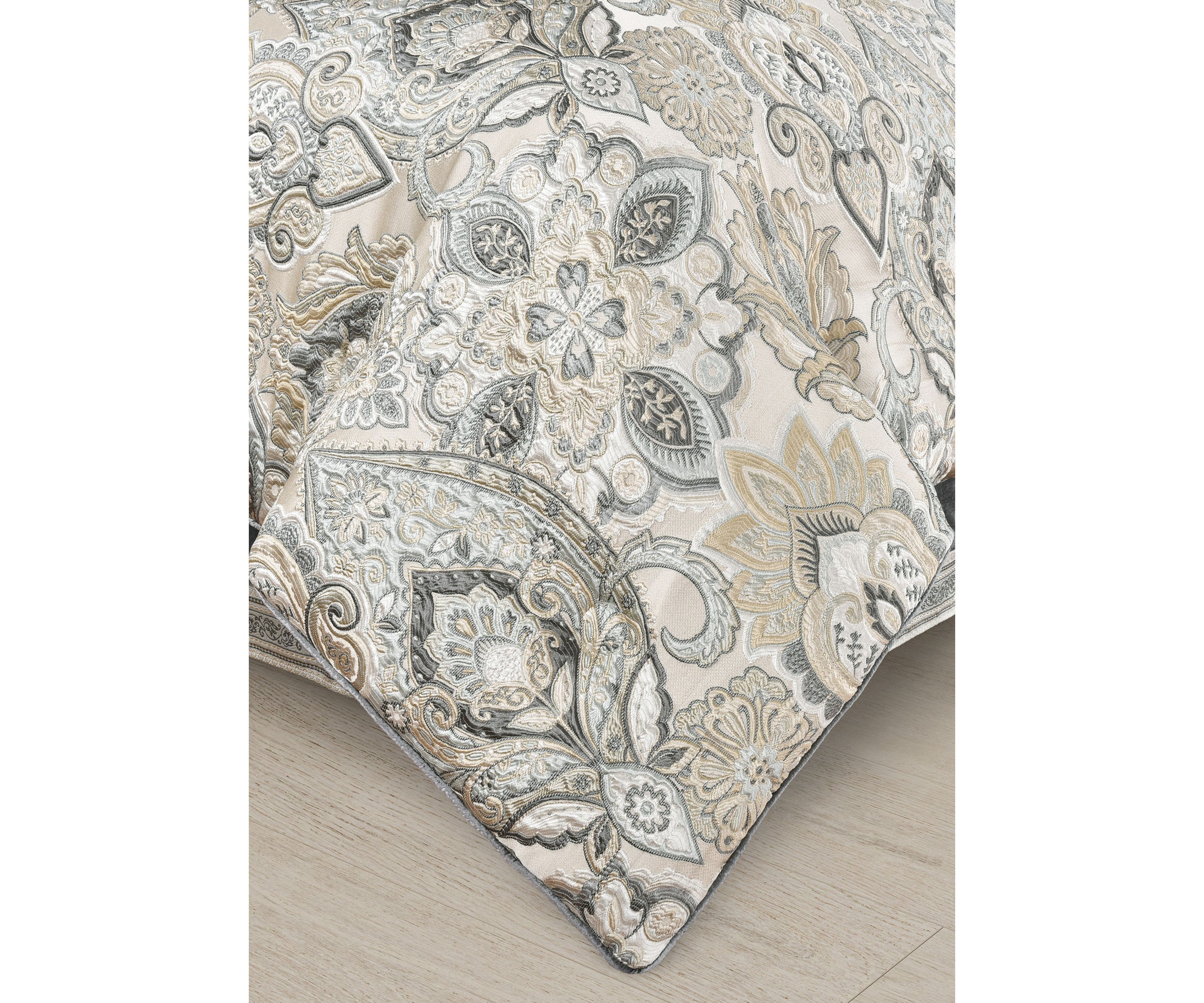 Annabelle 4 Piece Comforter Set