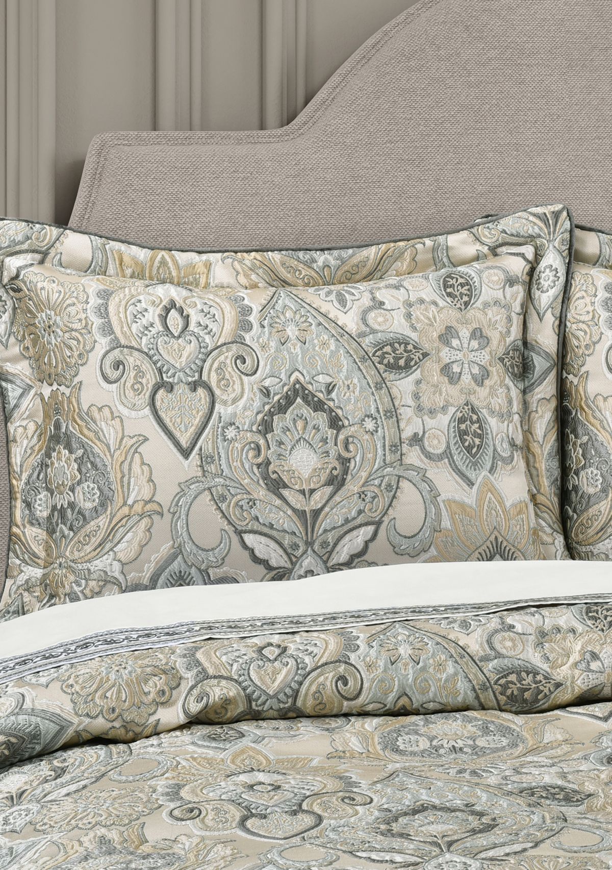 Annabelle 4 Piece Comforter Set