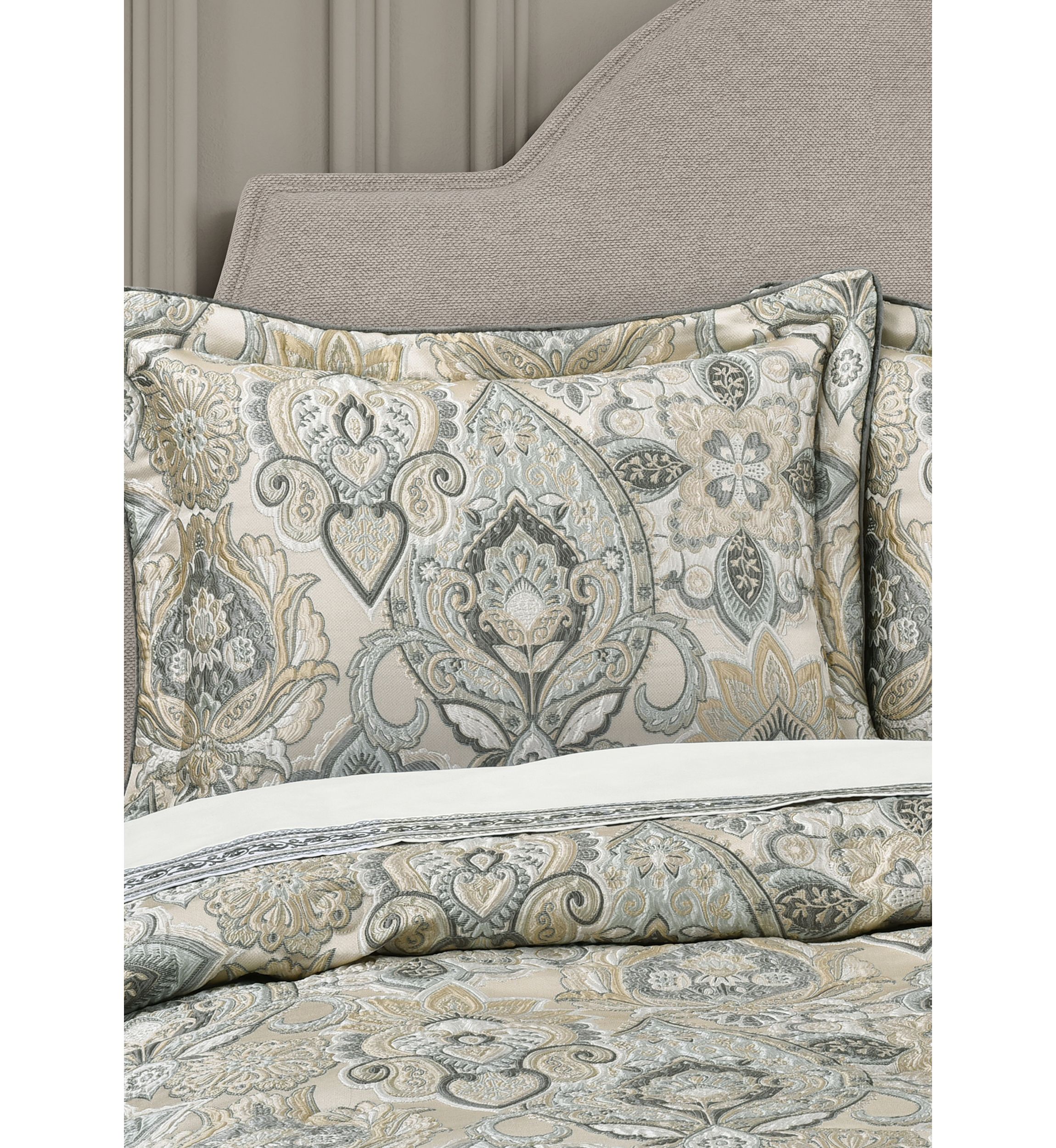 Annabelle 4 Piece Comforter Set