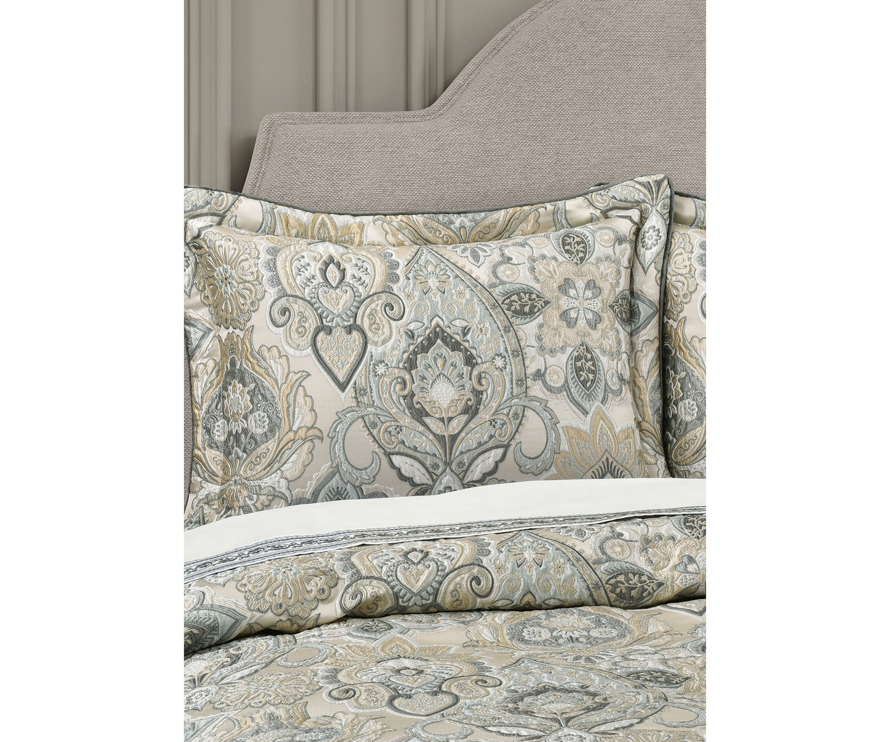 Annabelle 4 Piece Comforter Set