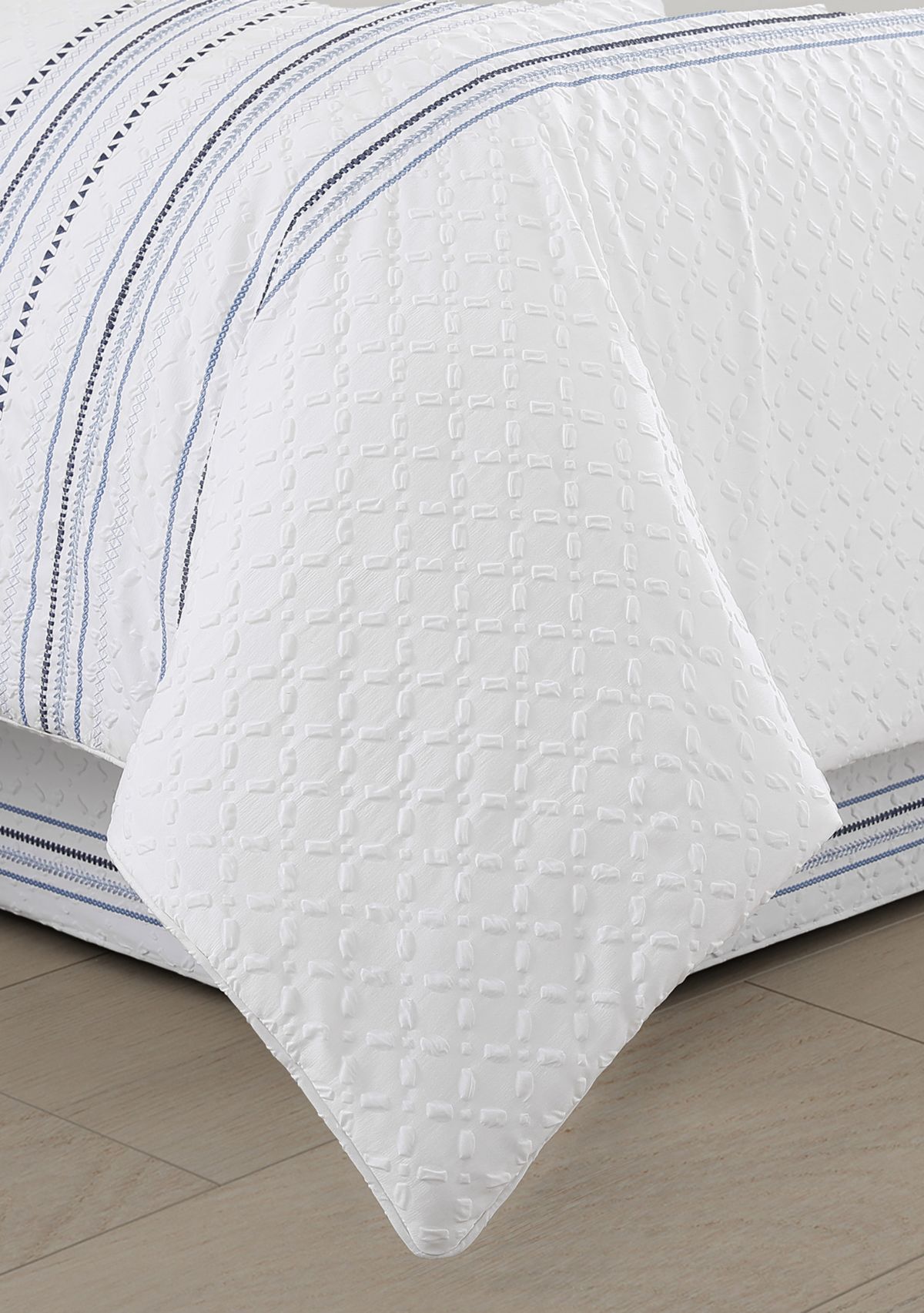 Bayside 4 Piece Comforter Set