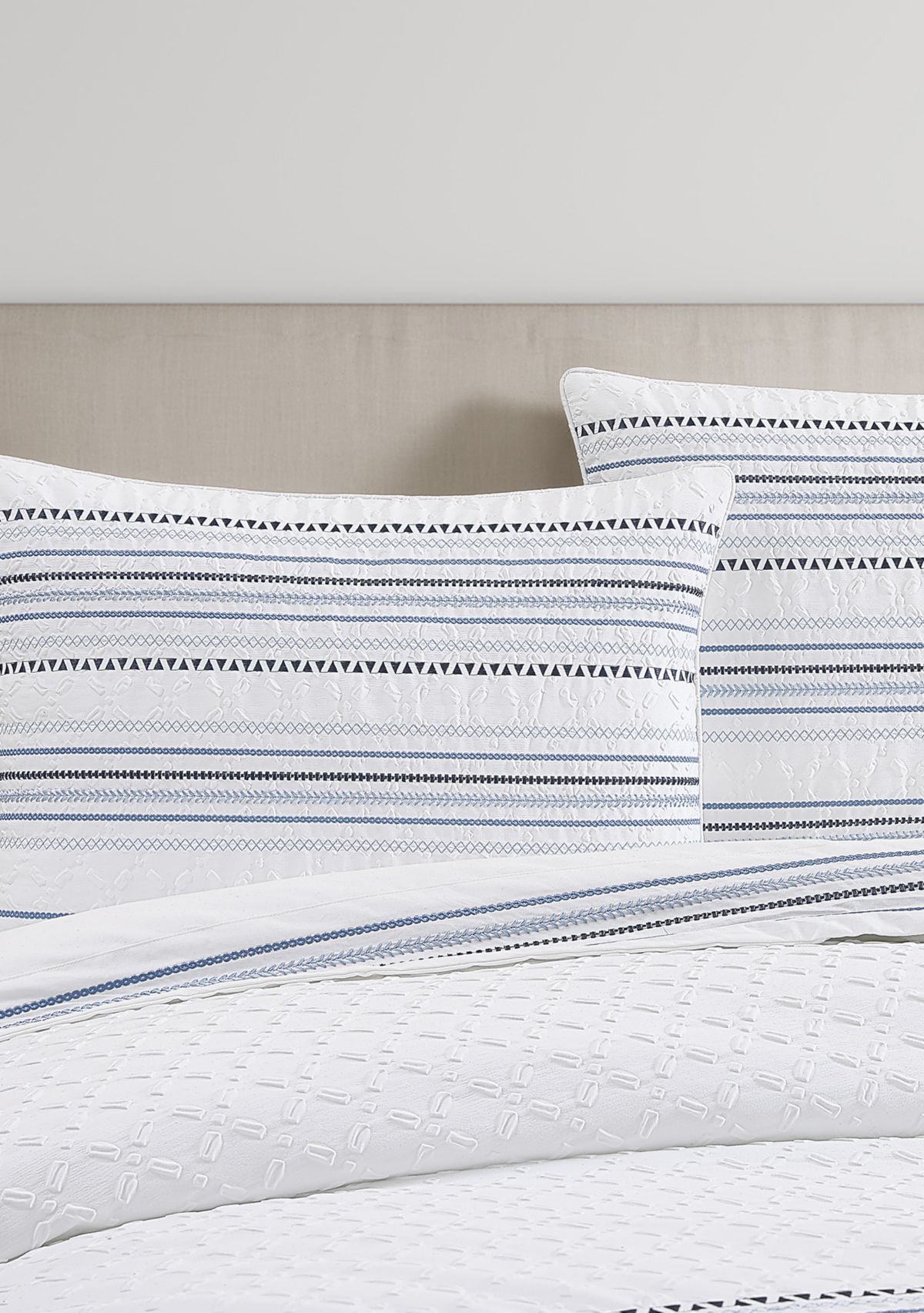 Bayside 4 Piece Comforter Set