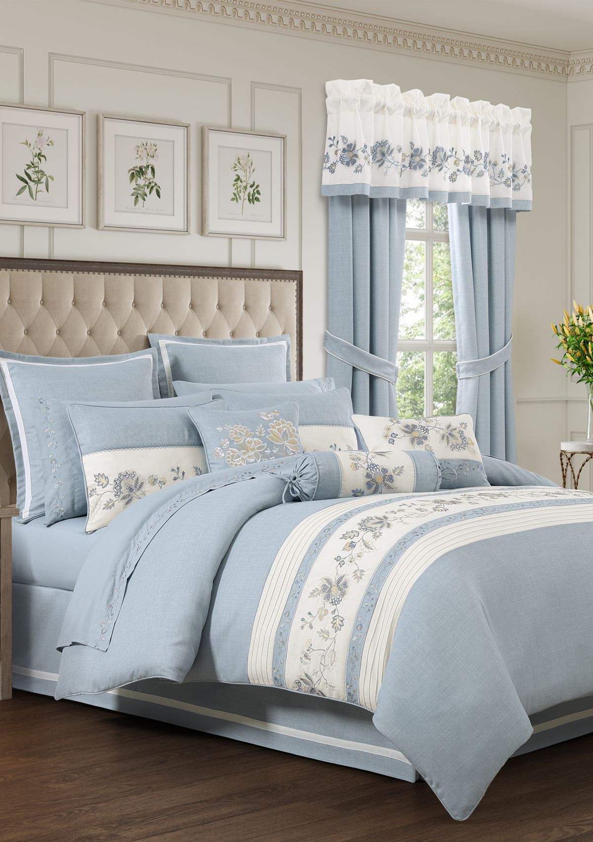 Garden Bloom 4 Piece Comforter Set