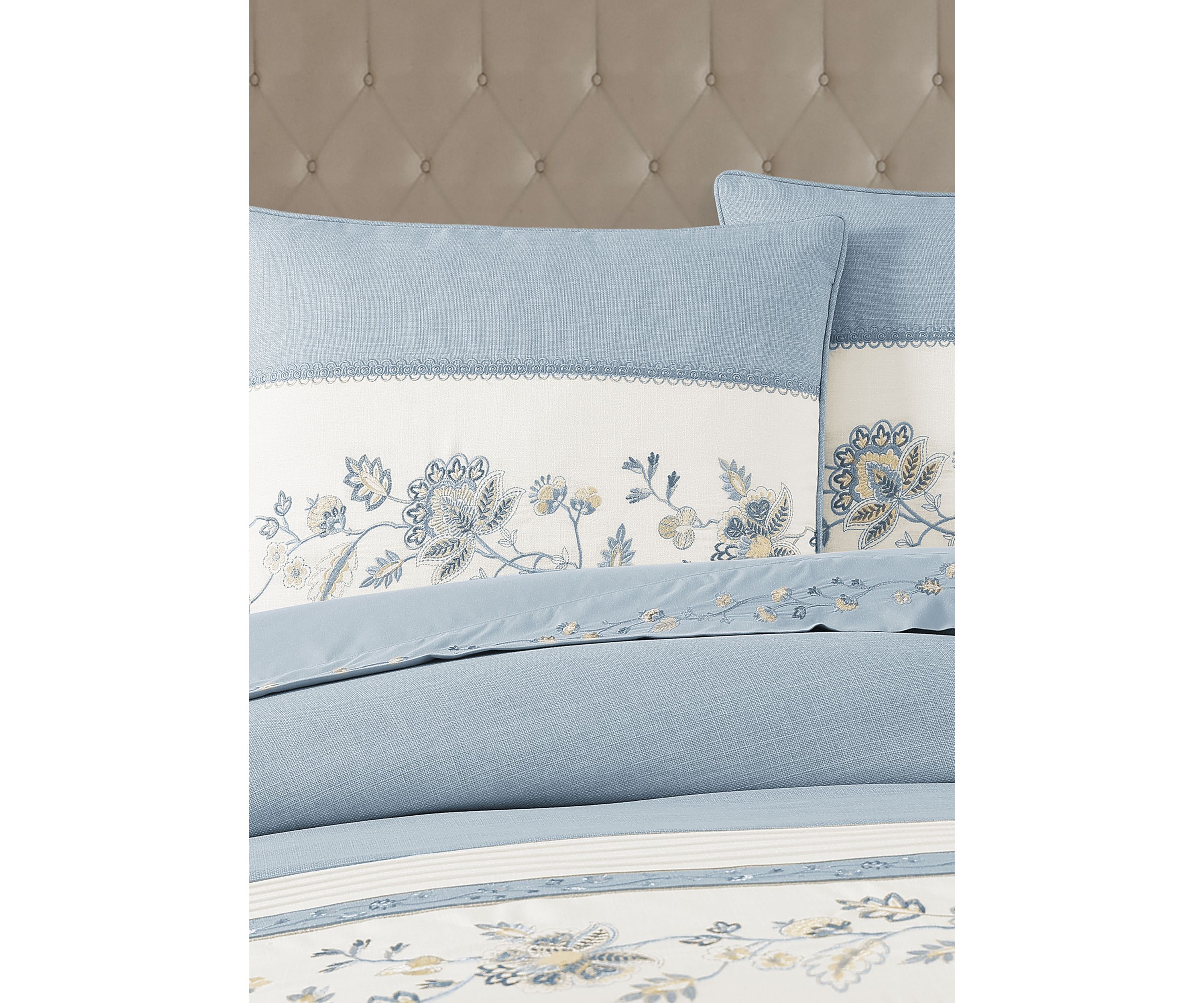 Garden Bloom 4 Piece Comforter Set