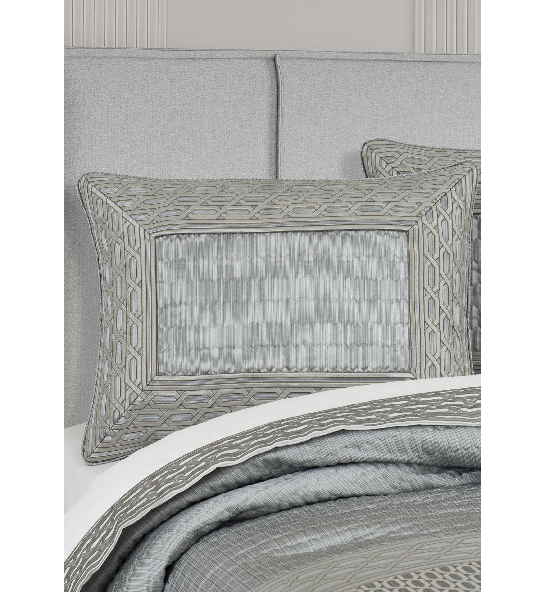 Metropolitan 4pc. Comforter Set