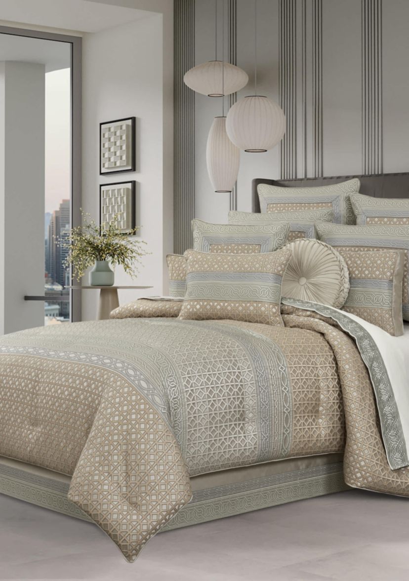 Alaro 4pc. Comforter Set