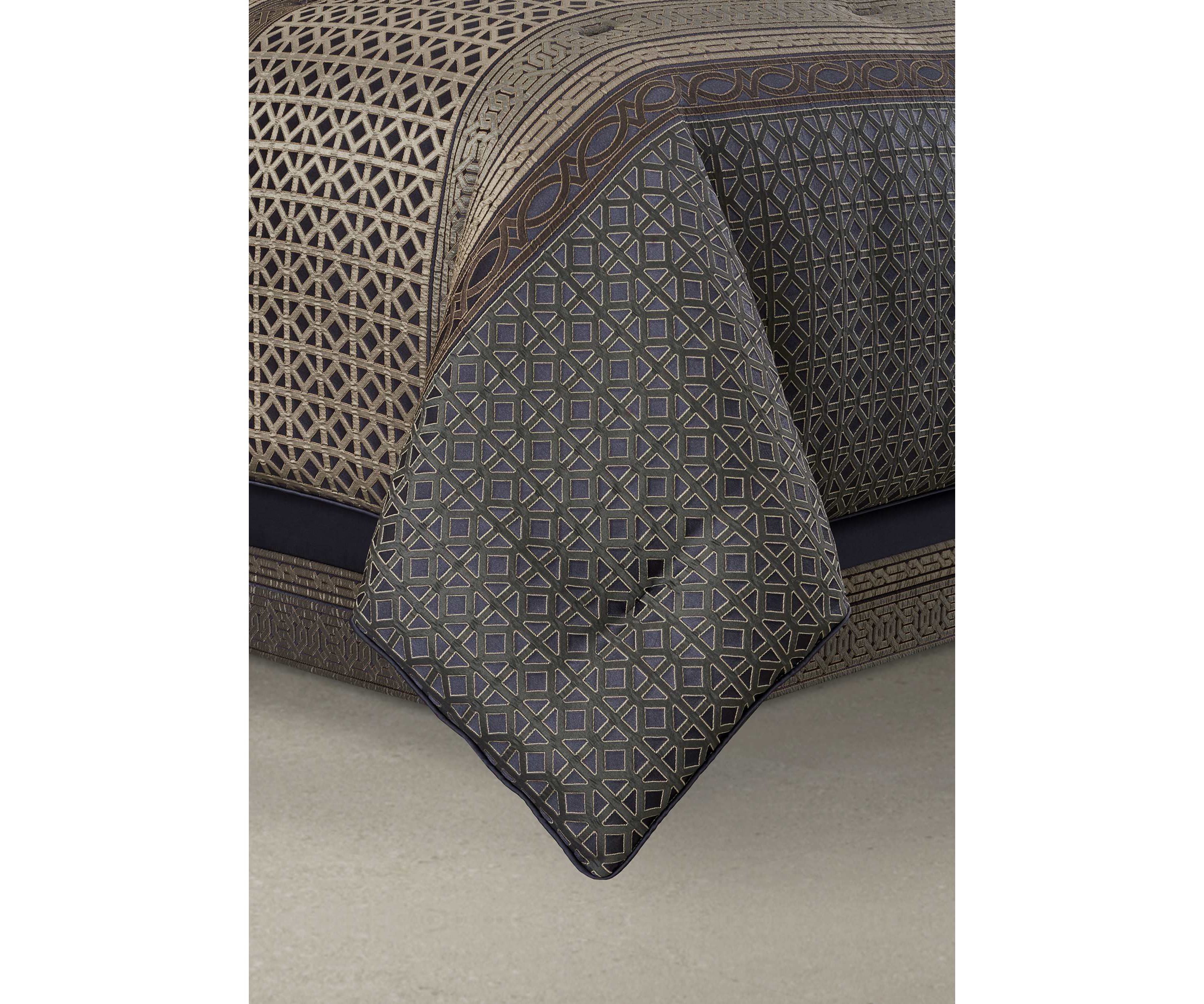 Alaro 4pc. Comforter Set