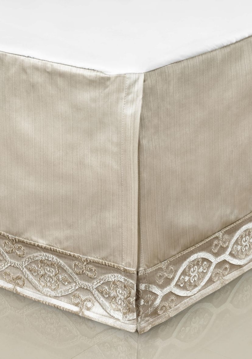 Amaretto 4pc. Comforter Set