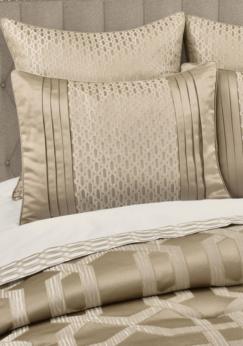 Olympus 3pc. Comforter Set