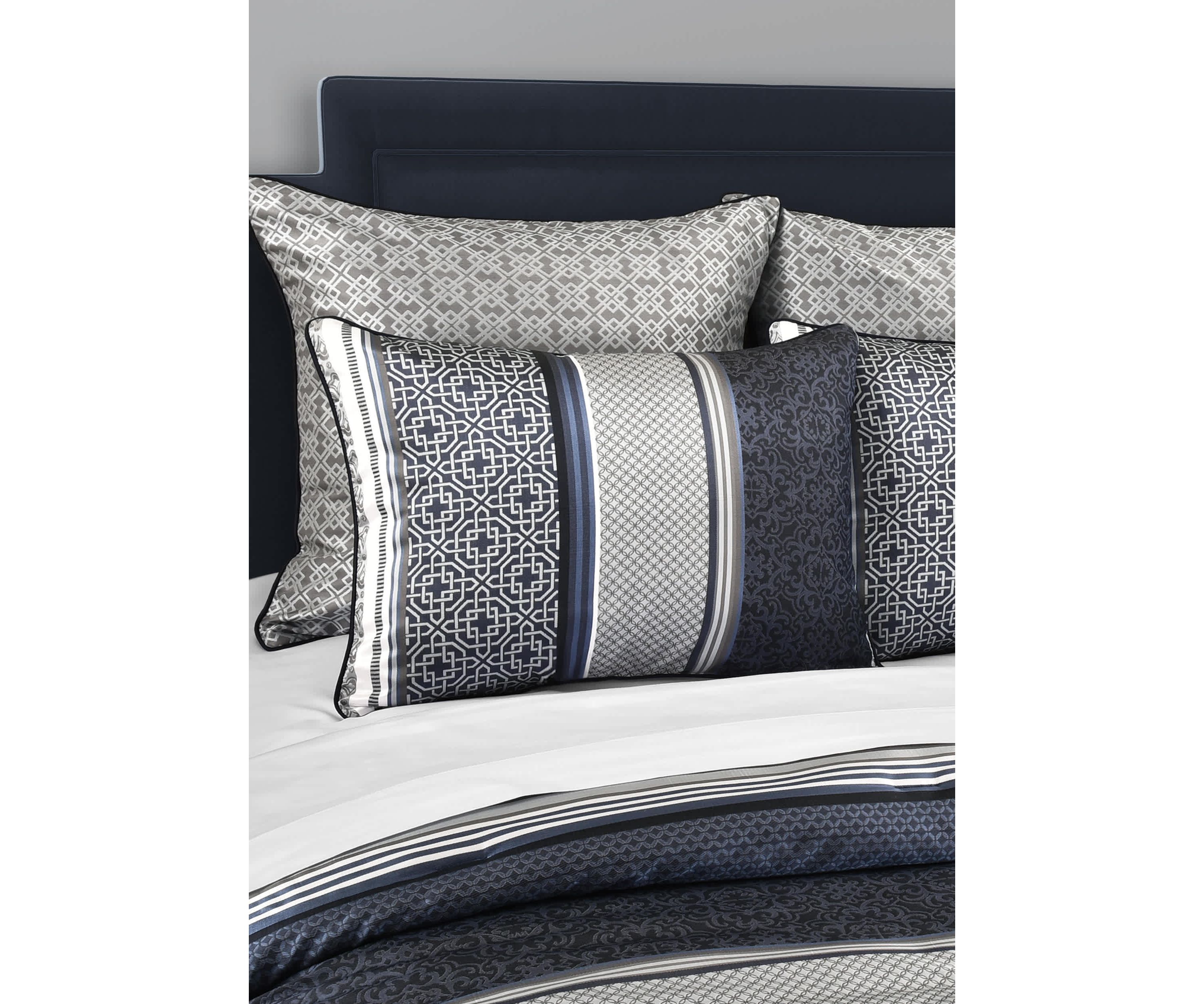 Carlisle 3pc. Comforter Set