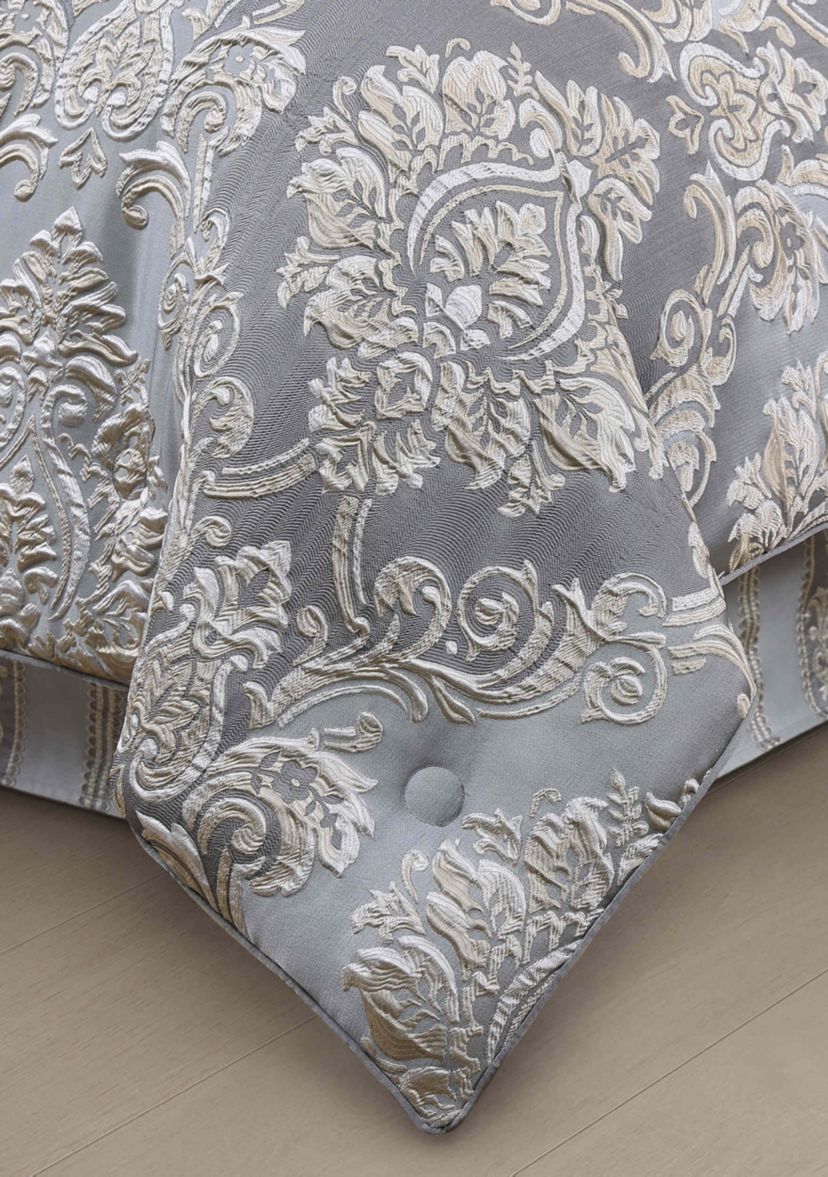 Krista 4pc. Comforter Set