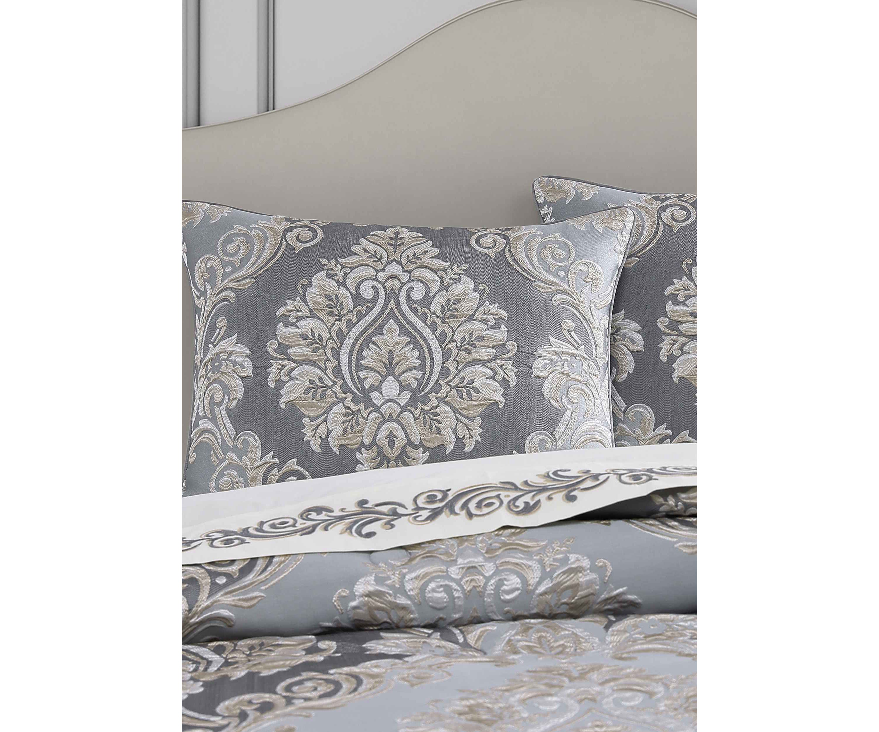 Krista 4pc. Comforter Set