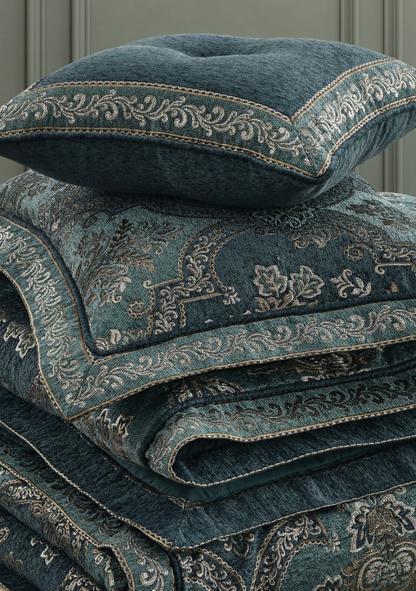 J. Queen New York Nancy 4 Piece Comforter Set | Belk