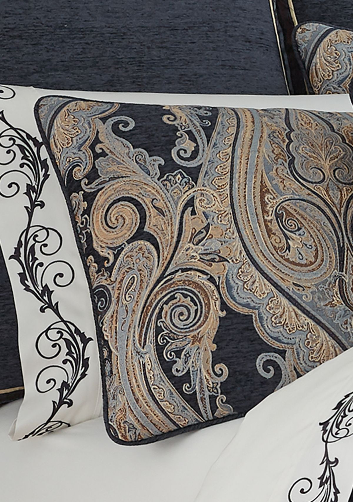 Luciana 4pc. Comforter Set