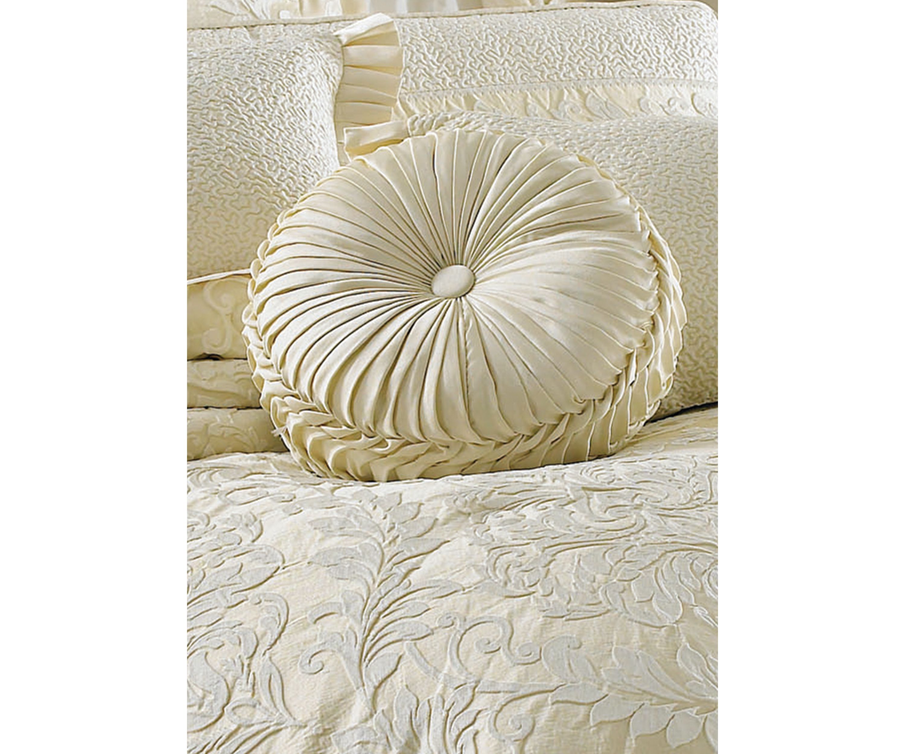 Marquis Tufted Round Decorative Throw Pillow