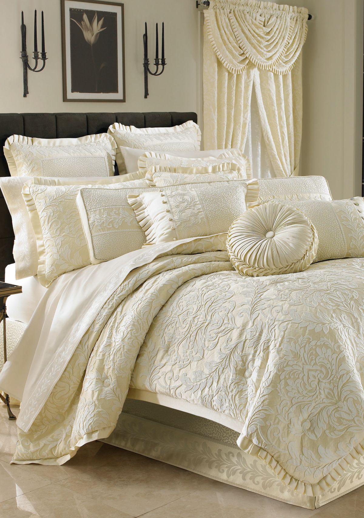 Marquis 4pc. Comforter Set