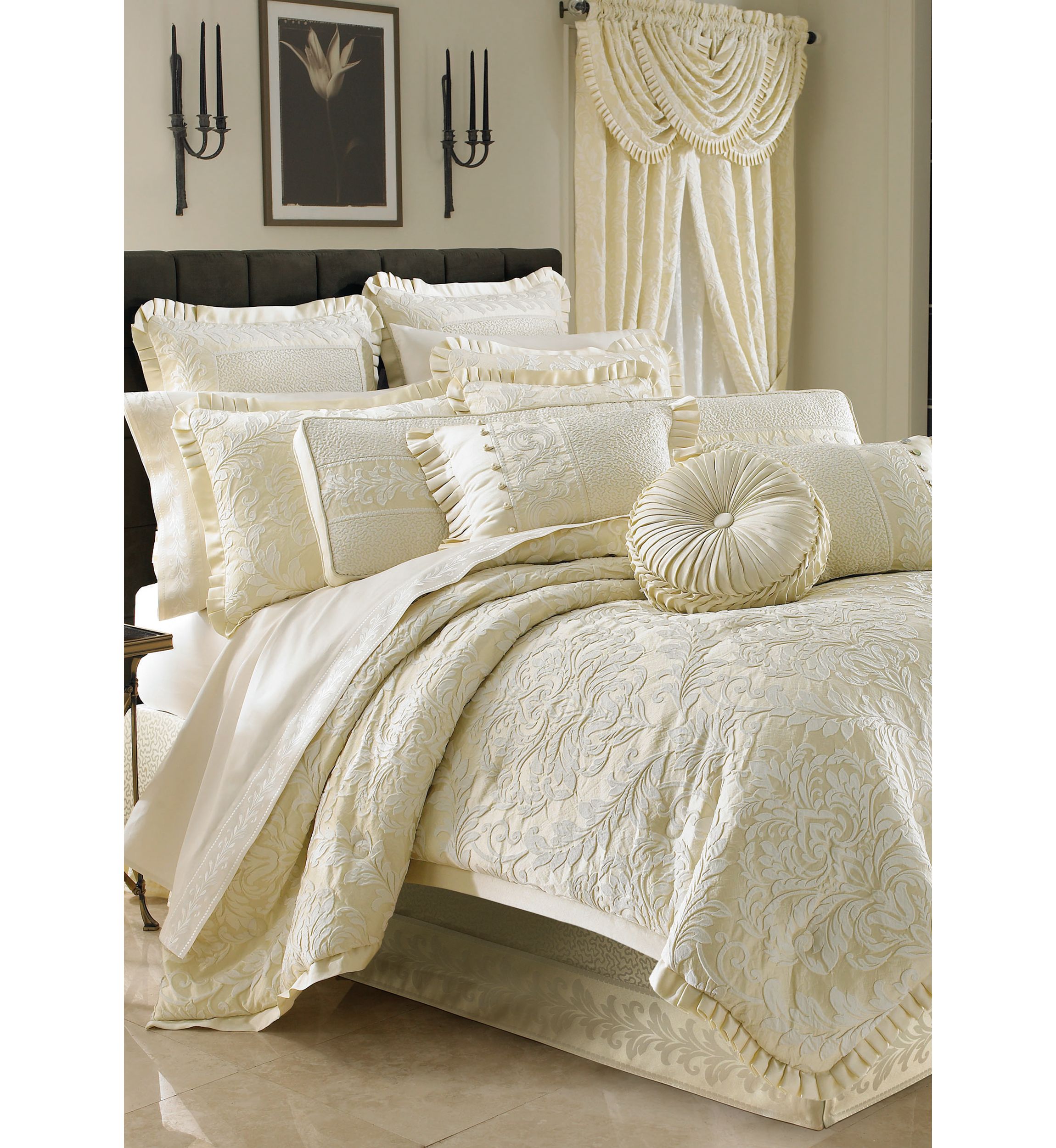 Marquis 4pc. Comforter Set