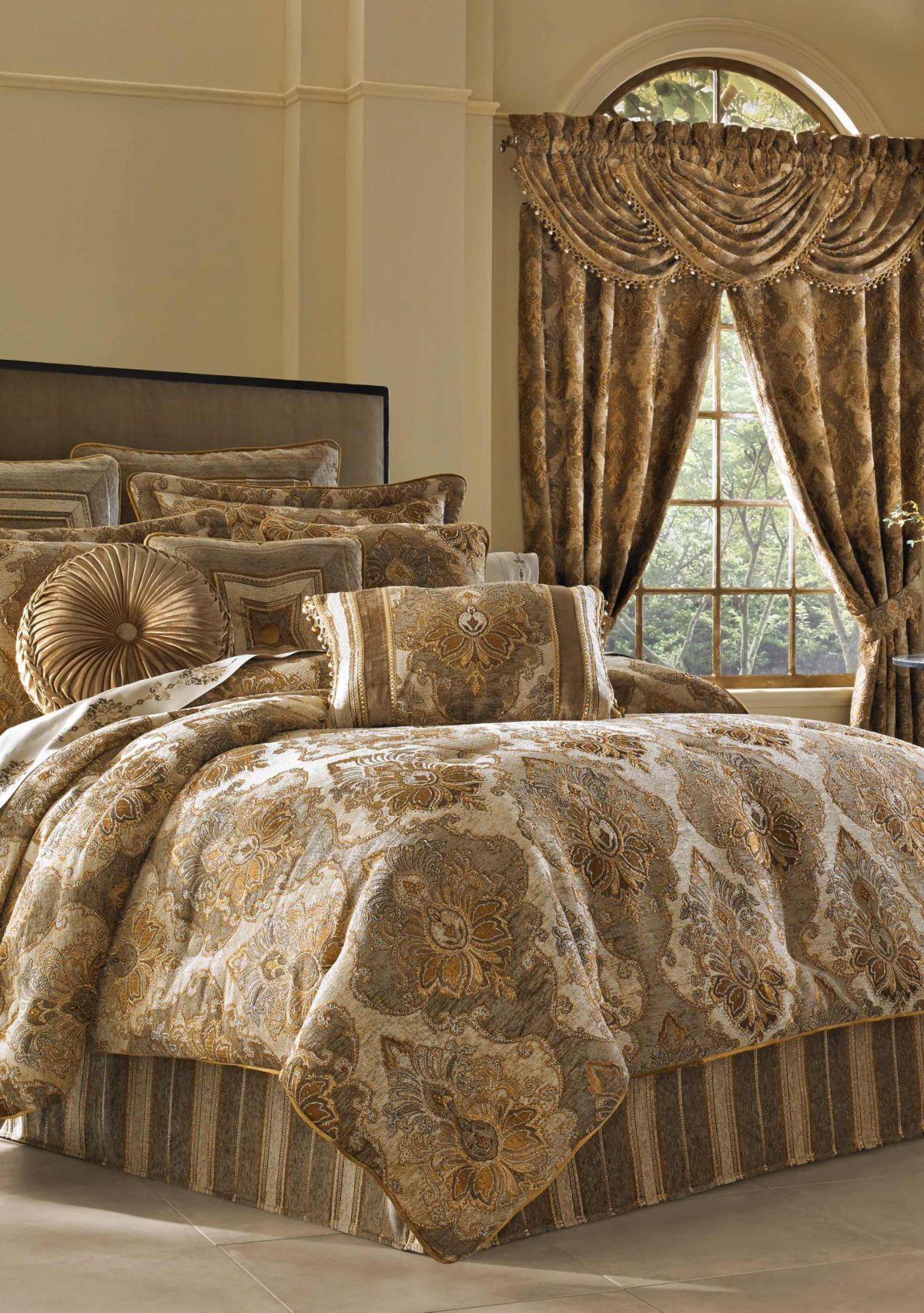 Bradshaw Boudoir Decorative Throw Pillow